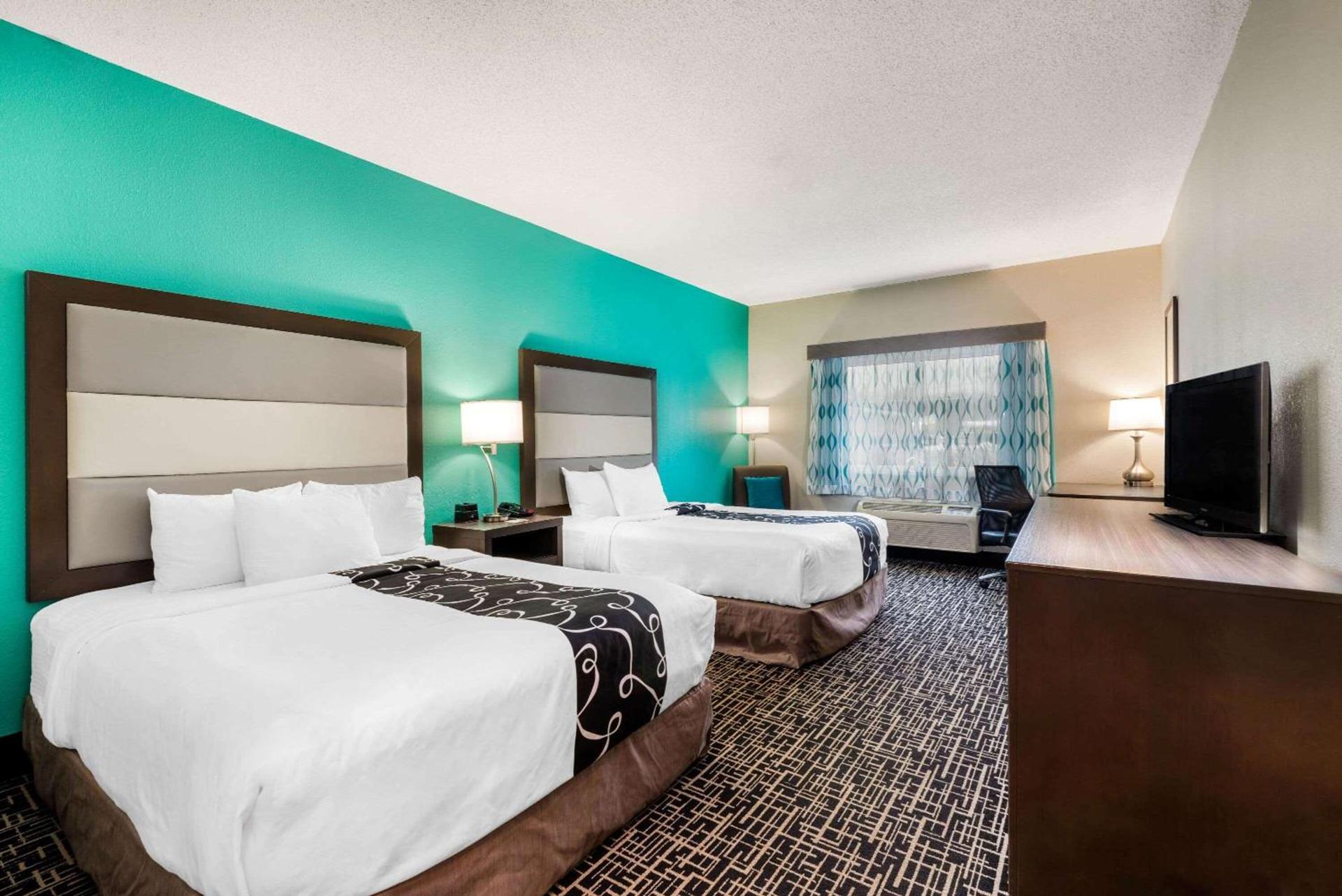La Quinta by Wyndham Batavia photo 11