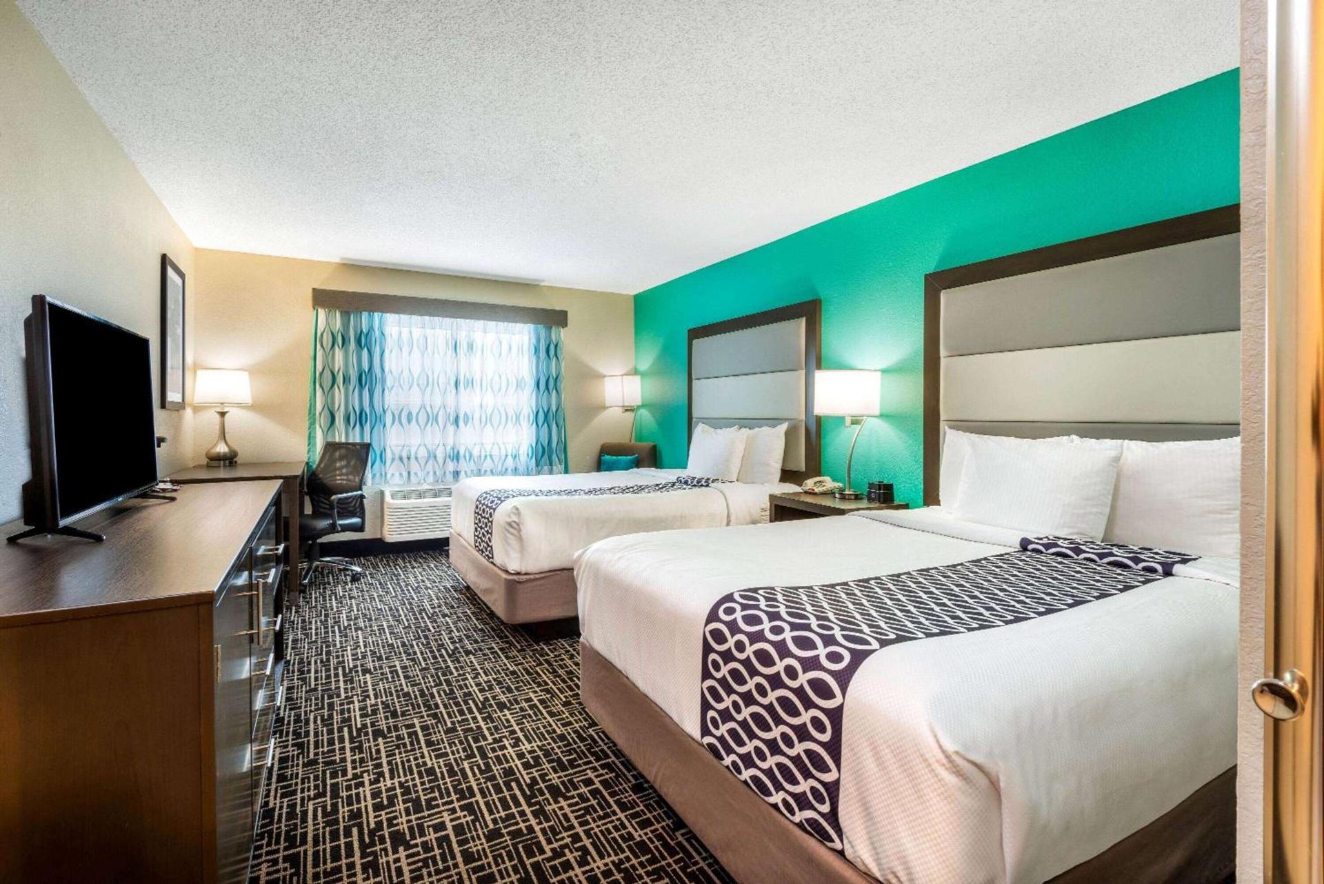 La Quinta by Wyndham Batavia photo 28
