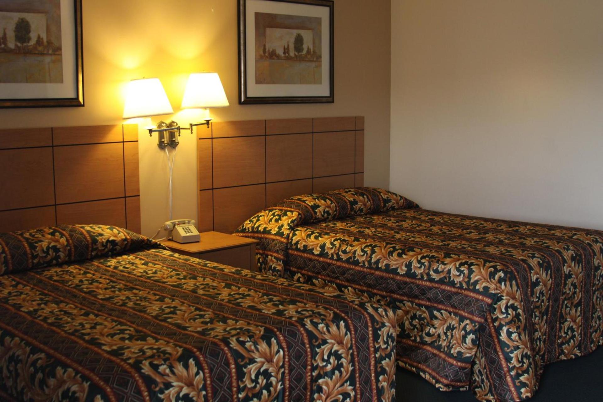 New Relax Inn Bridgeview photo 12