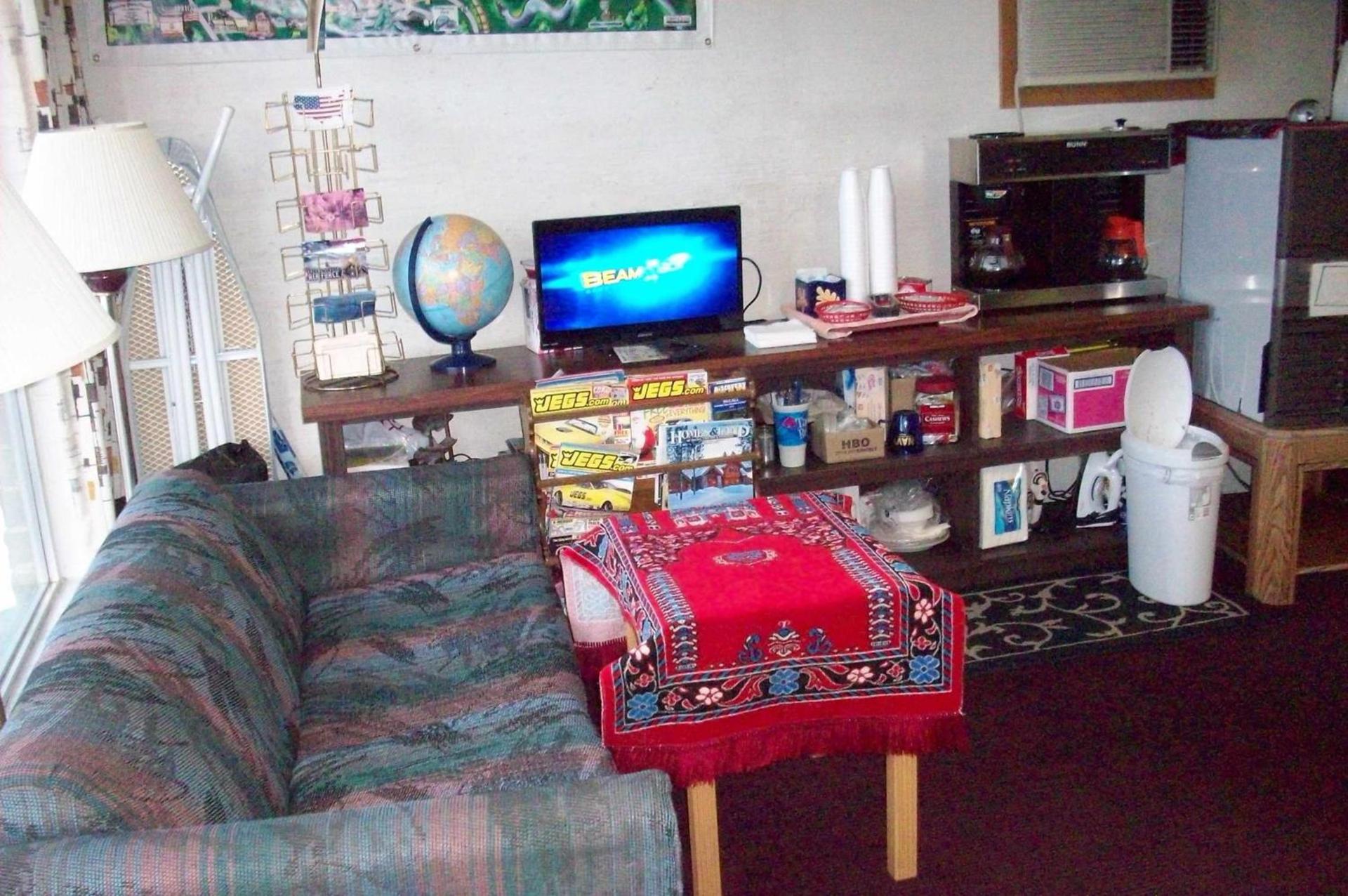 Hilander Motel photo 45