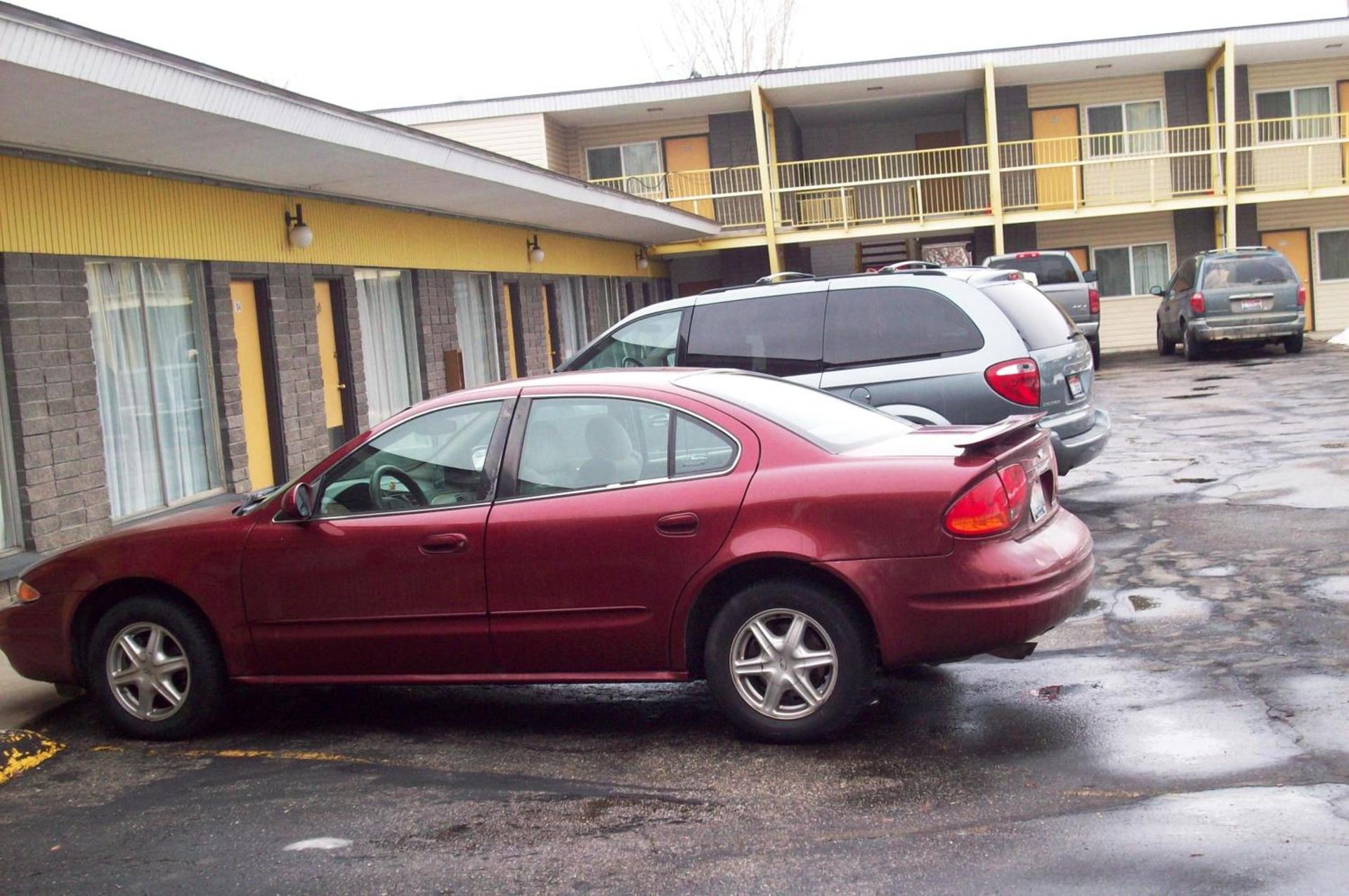 Hilander Motel photo 53