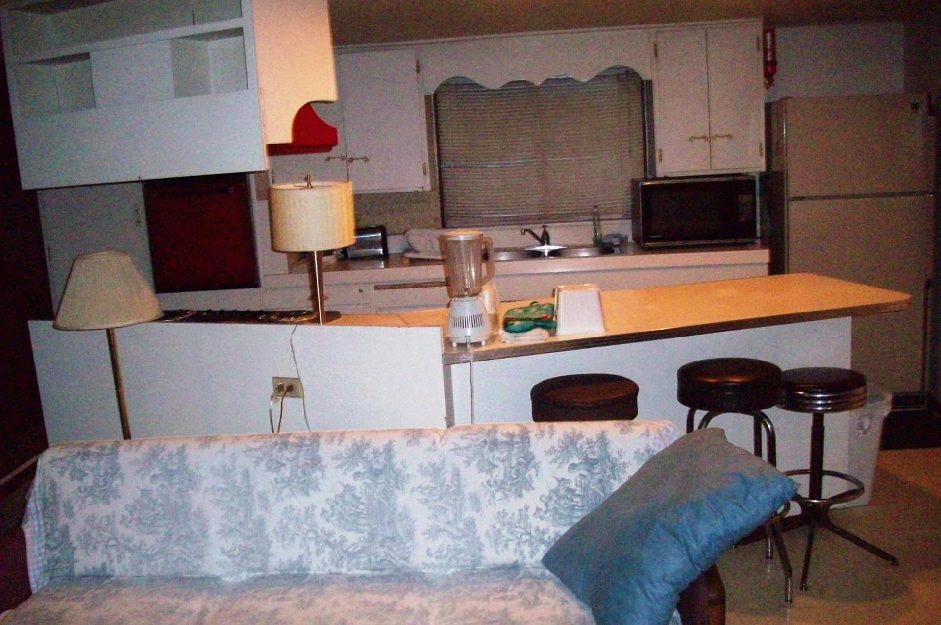 Hilander Motel photo 35