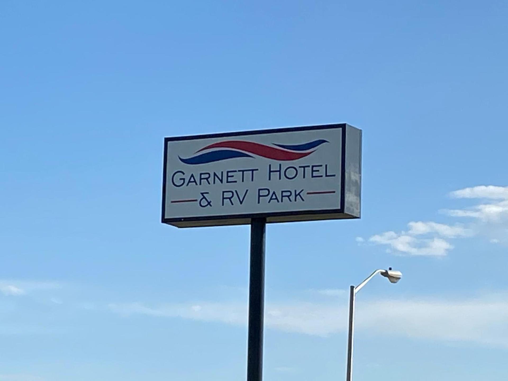 Garnett Hotel & RV Park photo 55