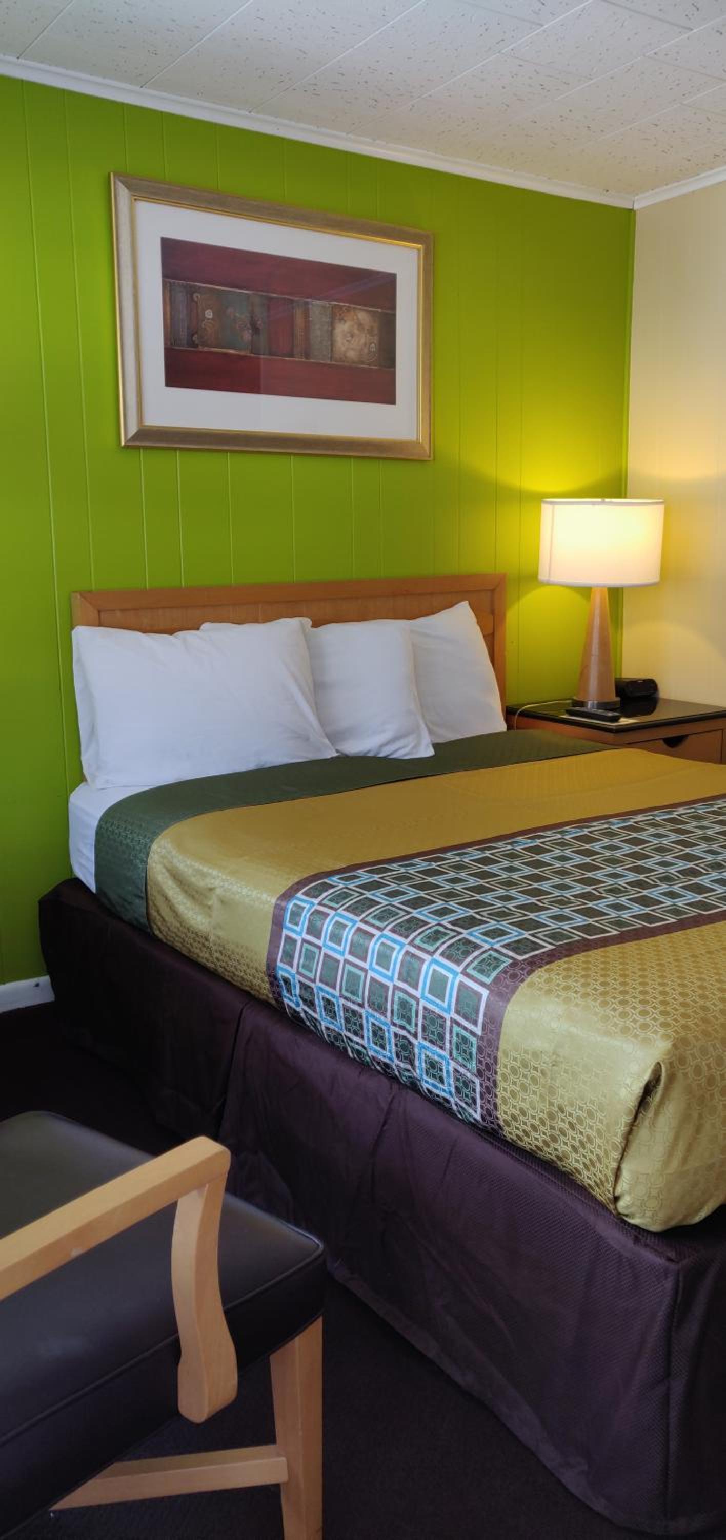Pinebrook Motel photo 85