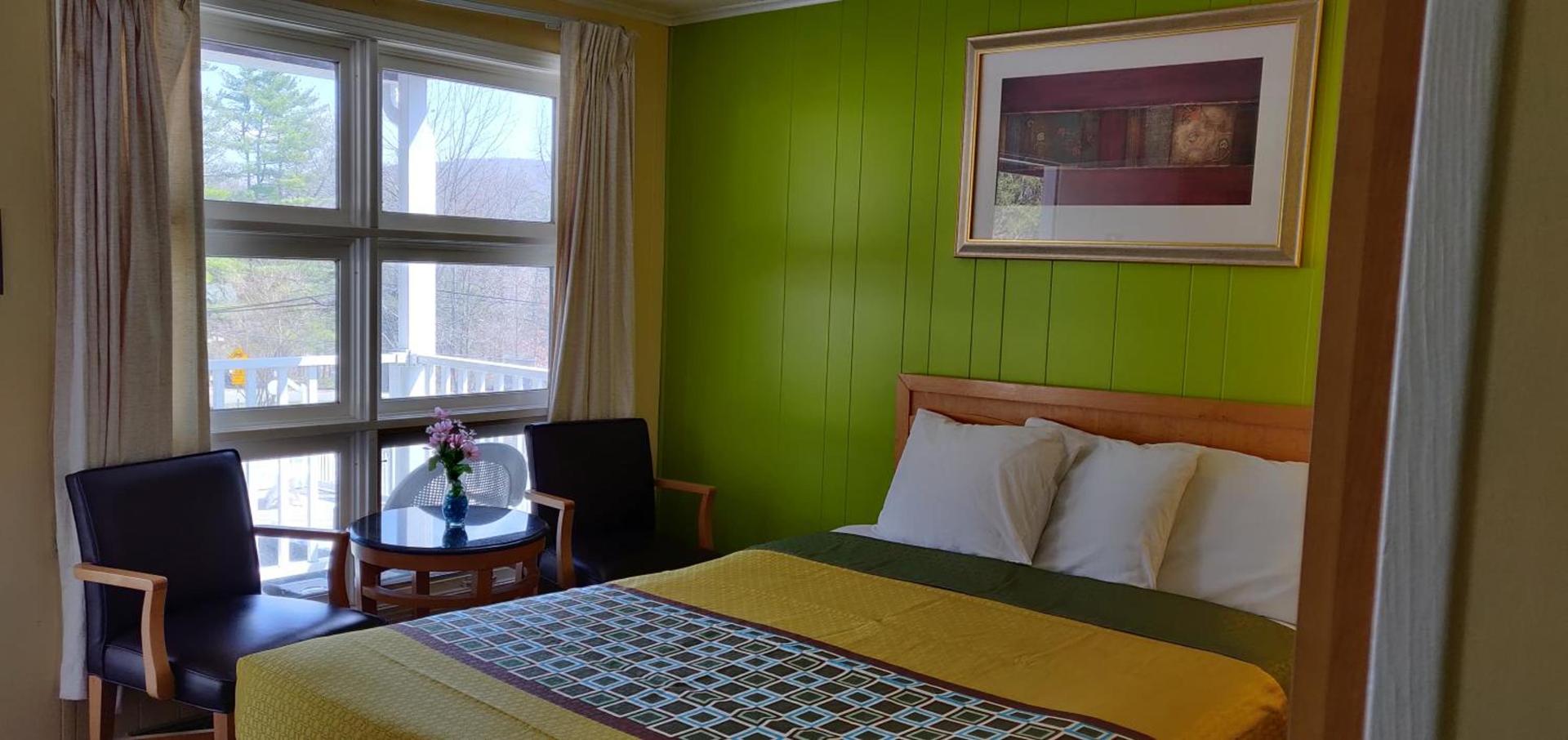 Pinebrook Motel photo 69