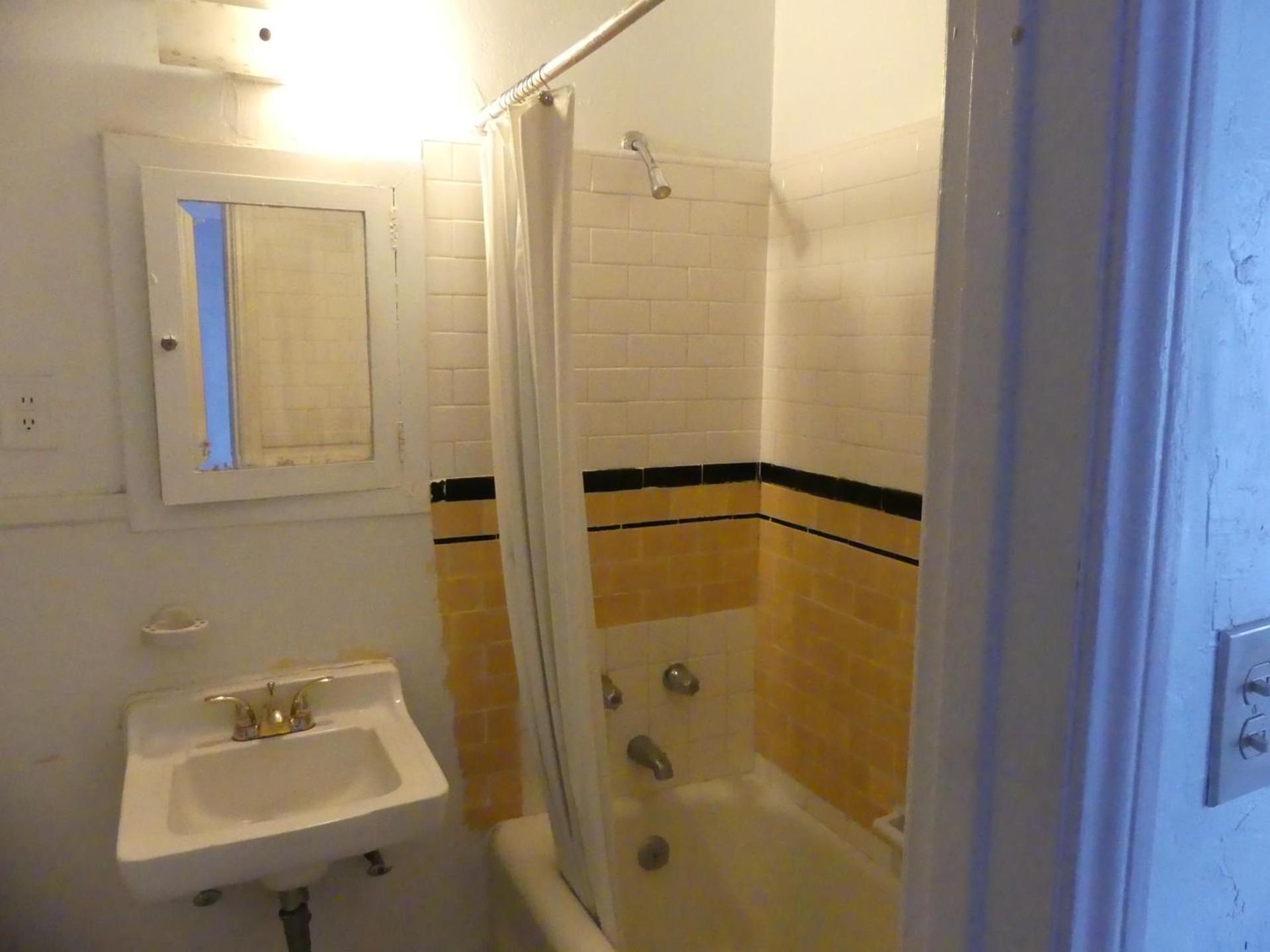 Wilshire Orange Hotel photo 12