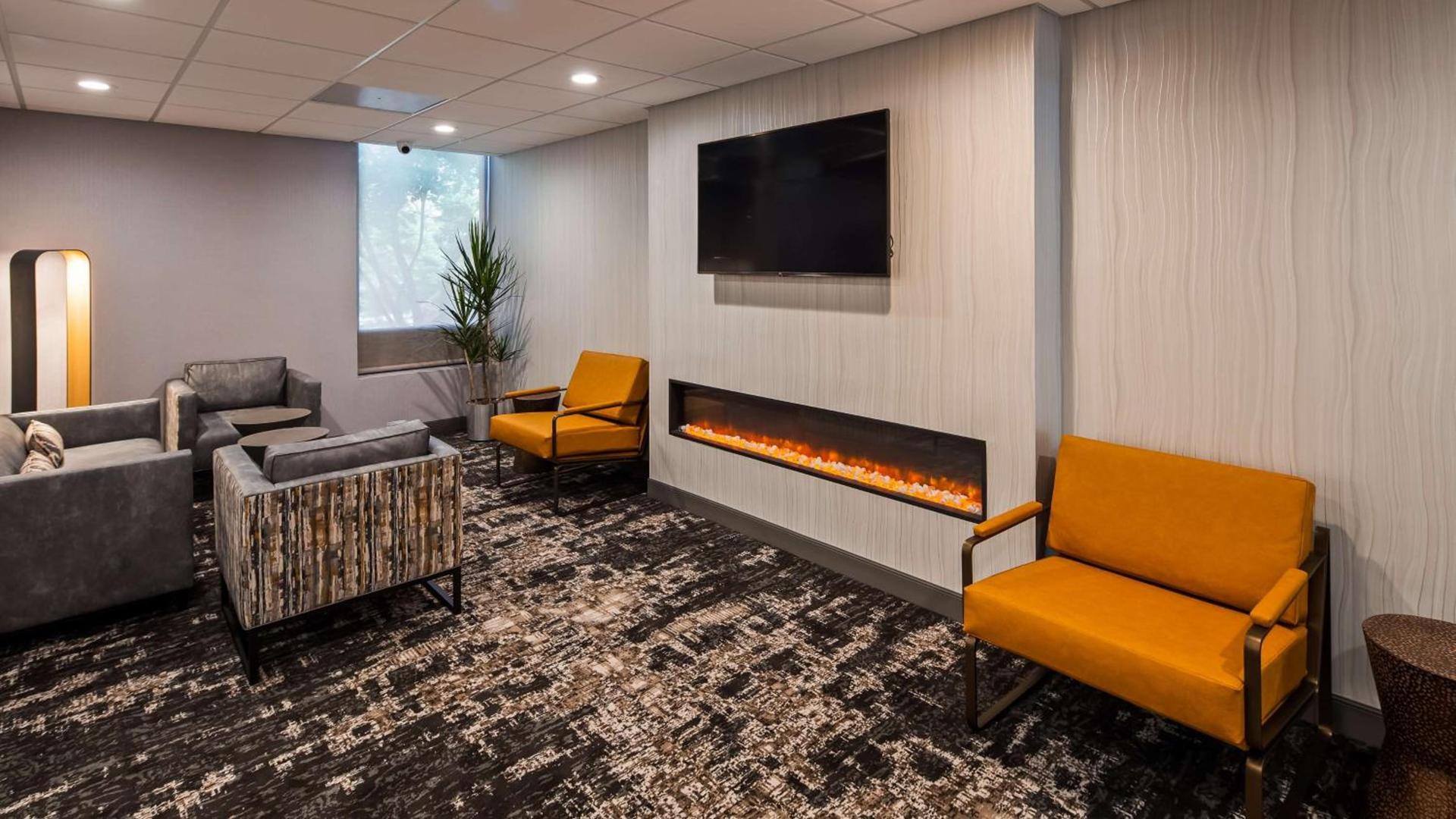 SureStay Plus Hotel by Best Western Chicago Lombard photo 36