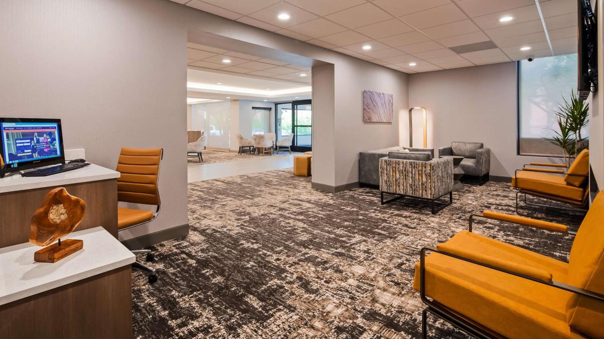 SureStay Plus Hotel by Best Western Chicago Lombard photo 9