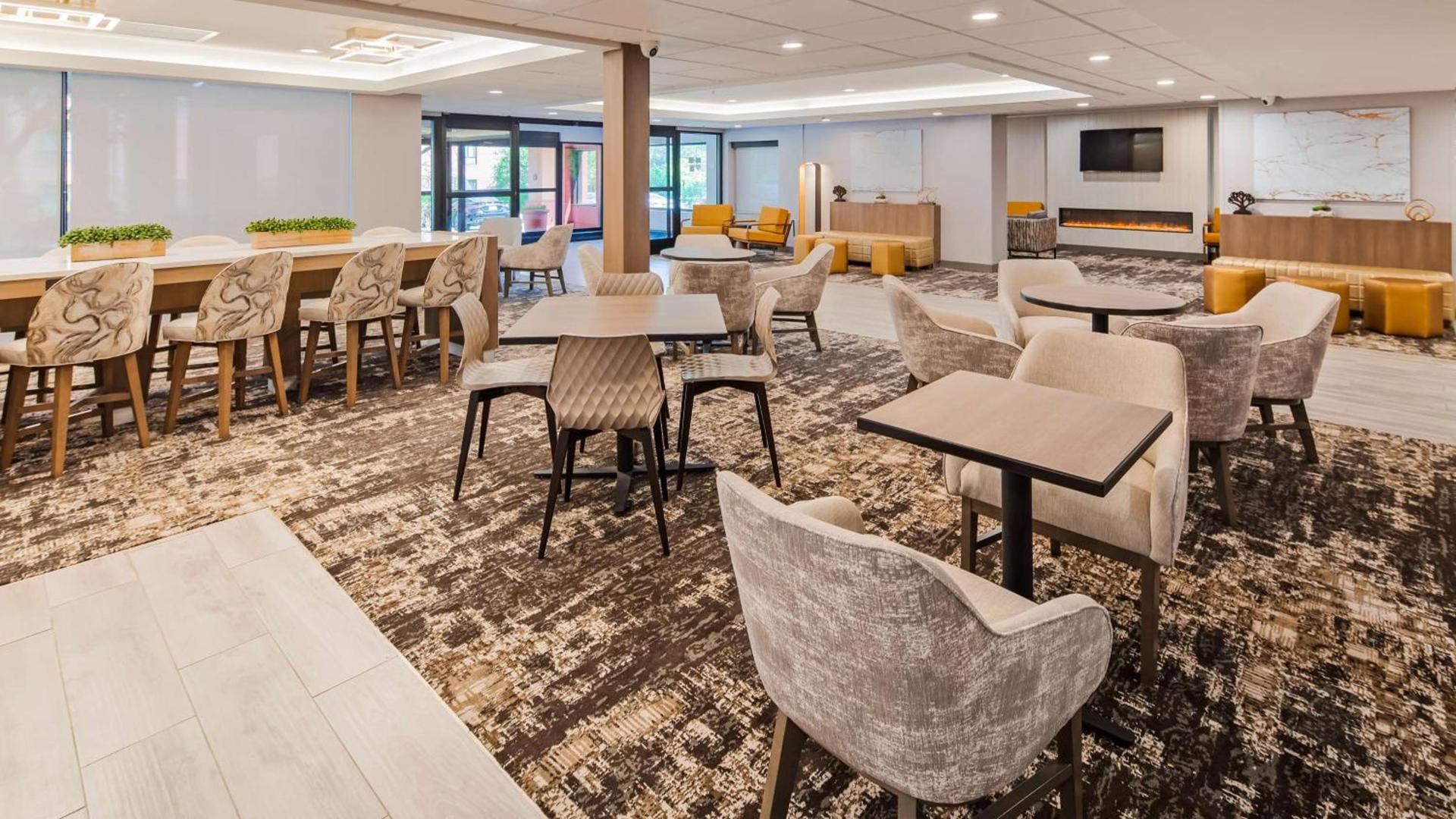SureStay Plus Hotel by Best Western Chicago Lombard photo 37