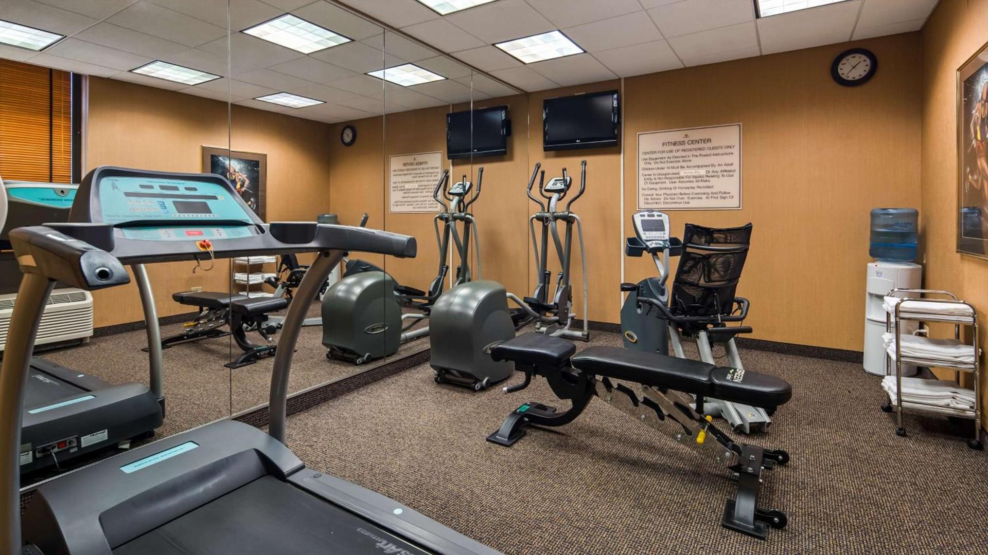 SureStay Plus Hotel by Best Western Chicago Lombard photo 10