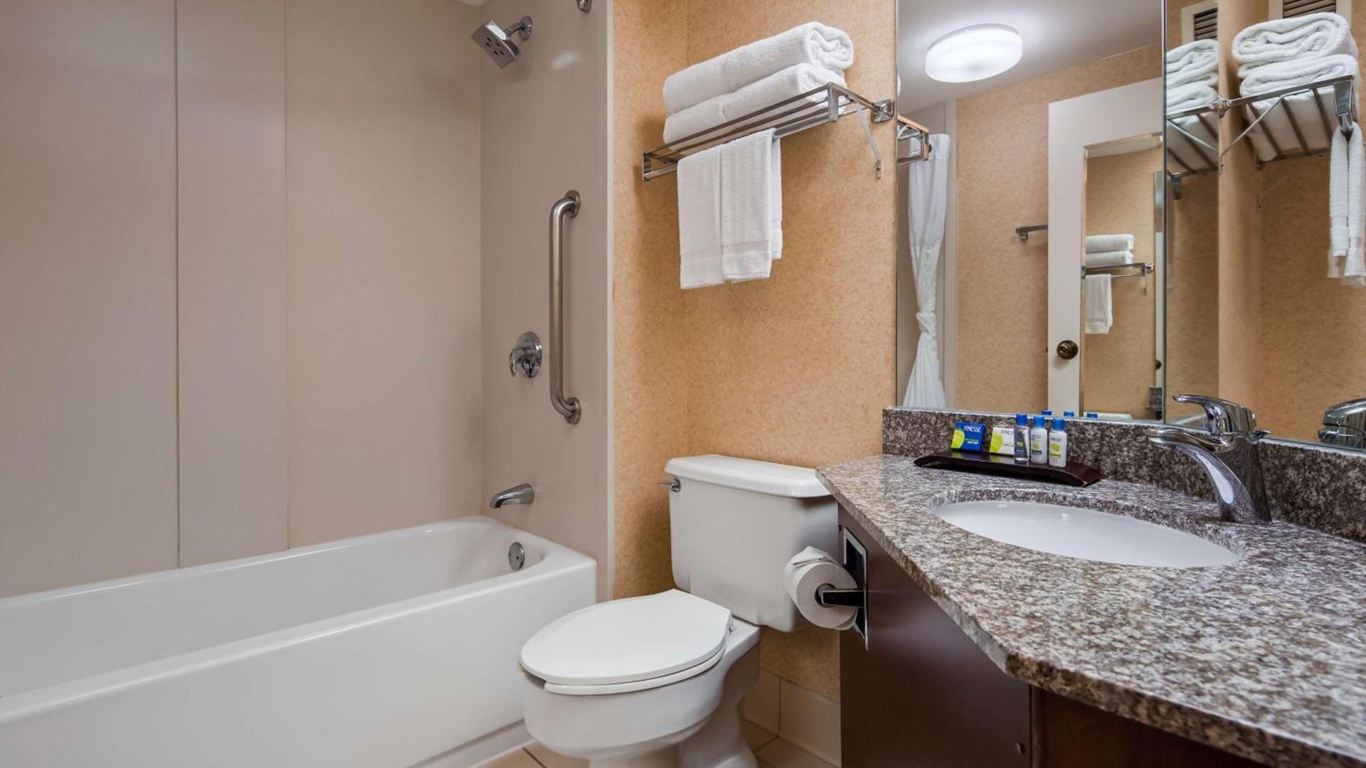 SureStay Plus Hotel by Best Western Chicago Lombard photo 22