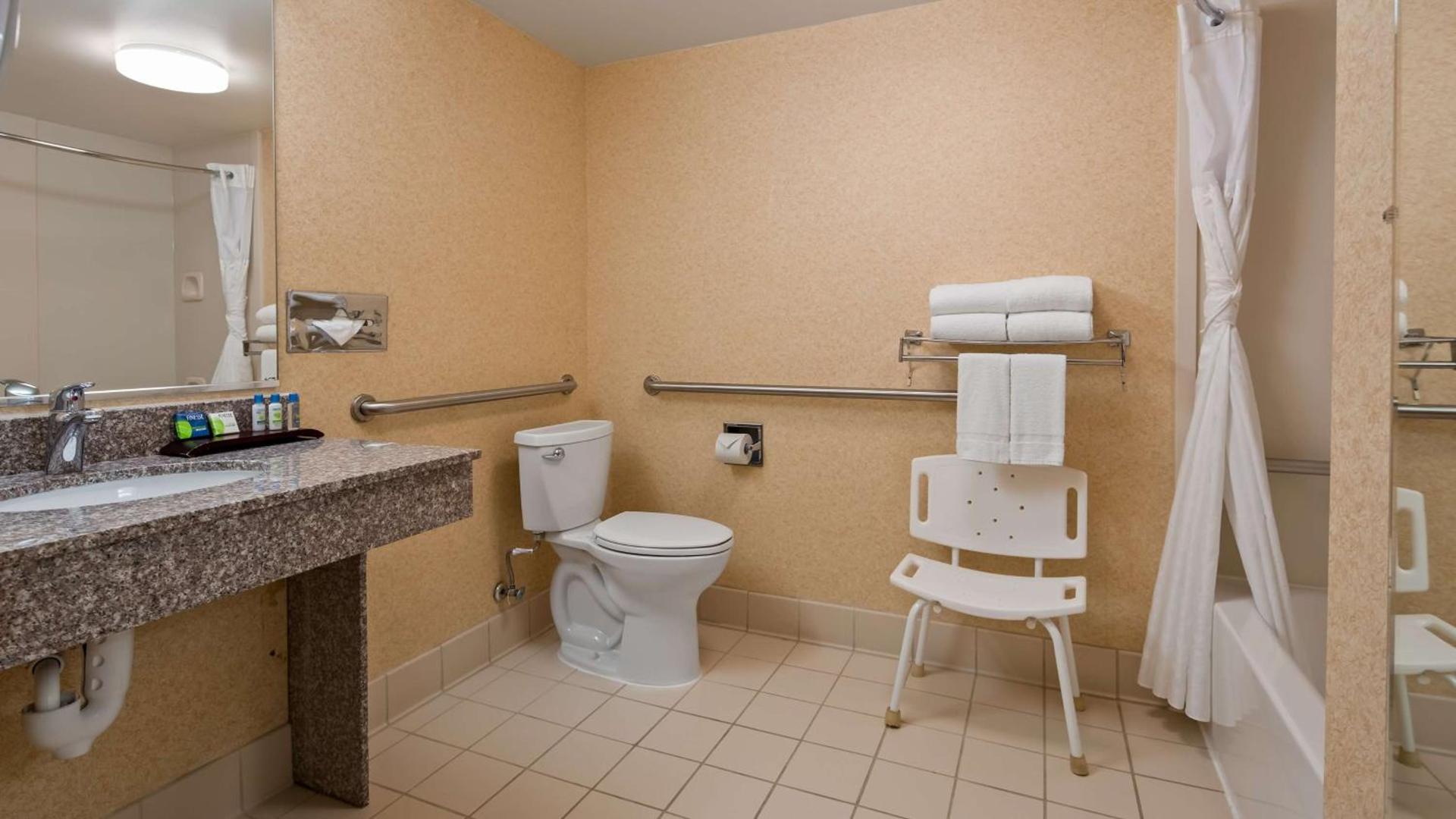 SureStay Plus Hotel by Best Western Chicago Lombard photo 25