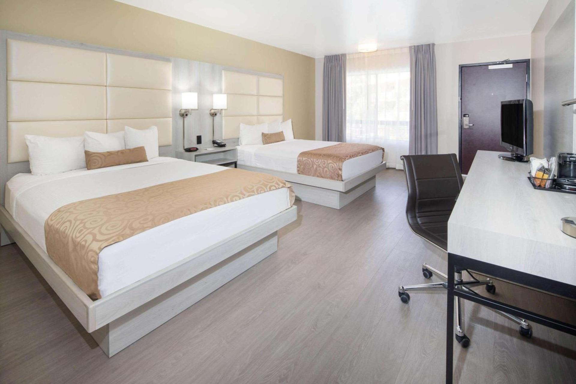 Ramada by Wyndham Burbank Airport photo 21