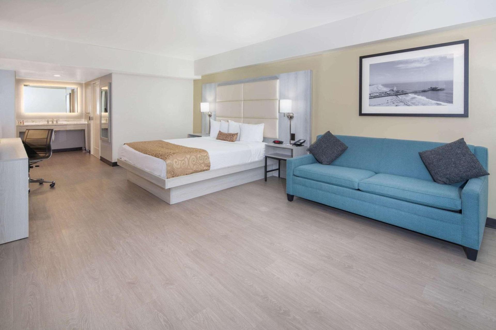 Ramada by Wyndham Burbank Airport photo 23