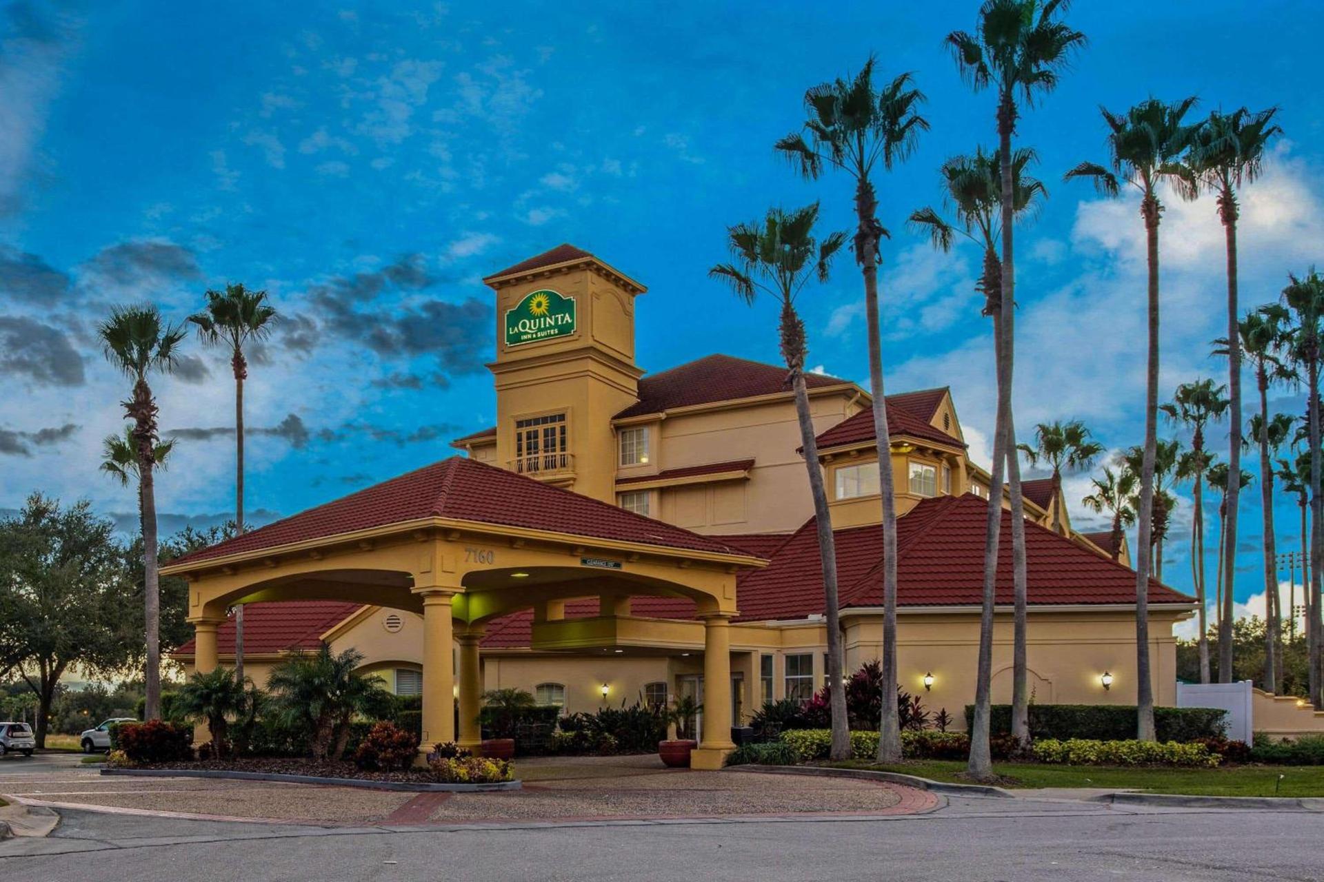 La Quinta by Wyndham Orlando Airport - On Property Food Trucks & Free Airport Shuttle! photo 74