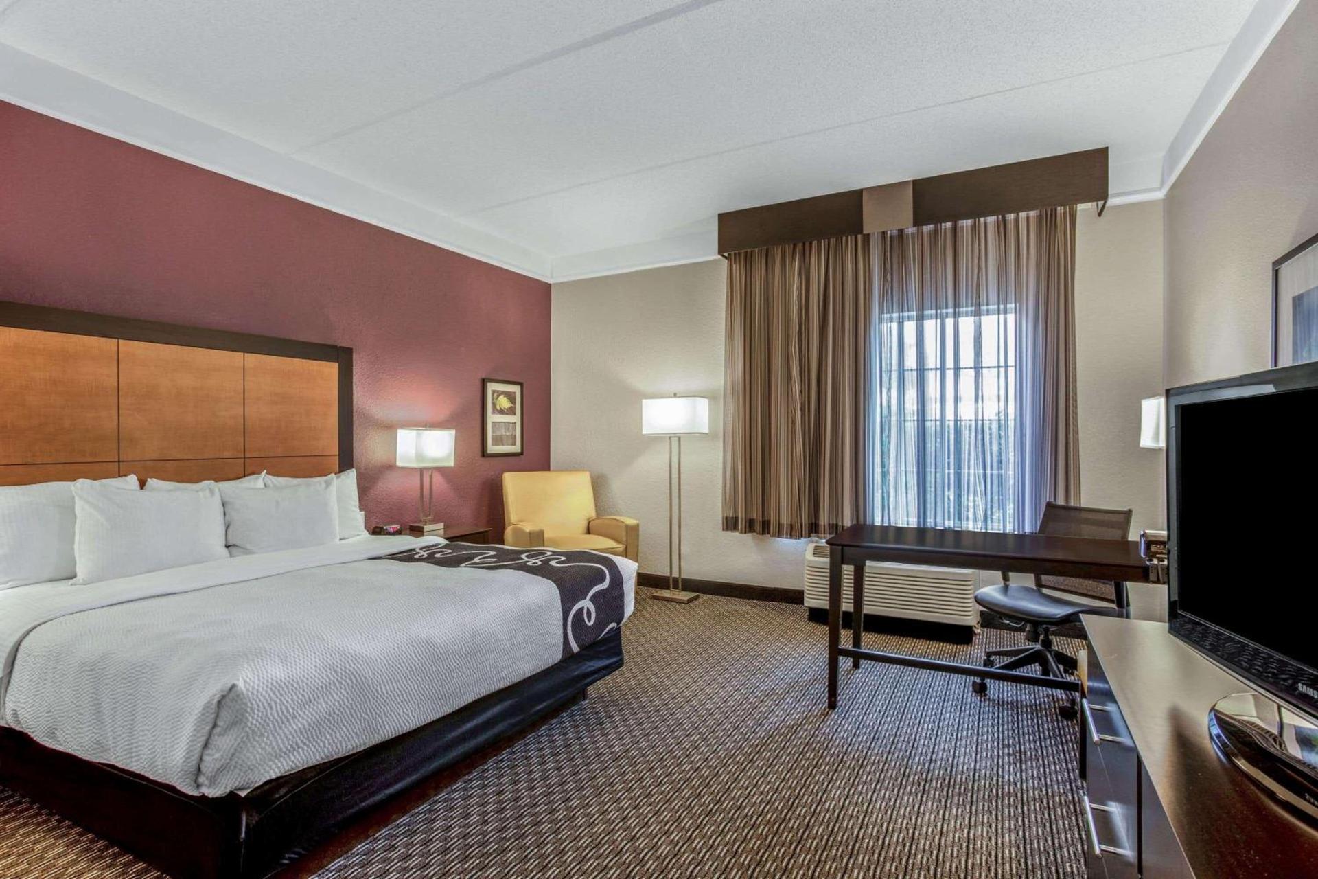 La Quinta by Wyndham Orlando Airport - On Property Food Trucks & Free Airport Shuttle! photo 46
