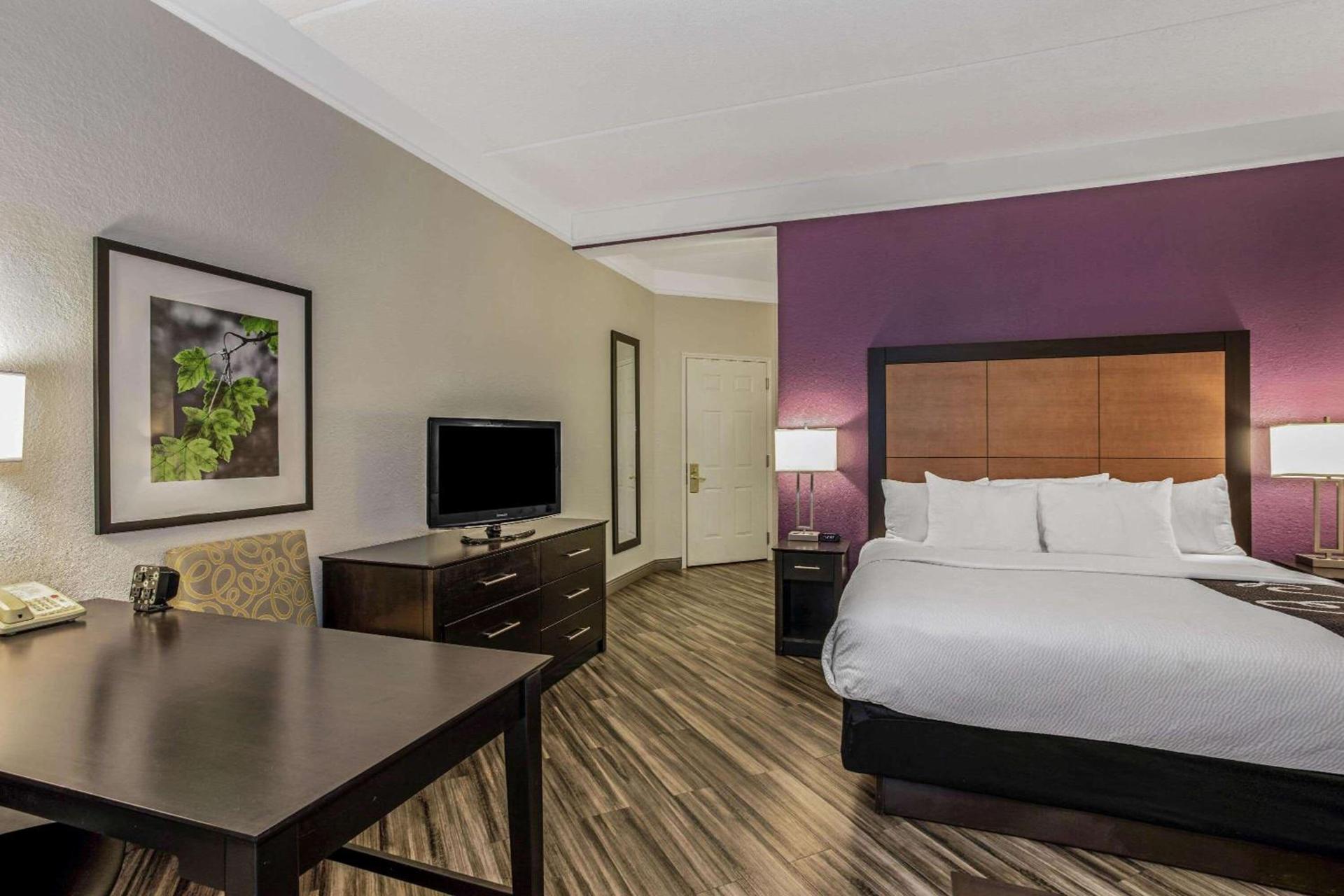 La Quinta by Wyndham Orlando Airport - On Property Food Trucks & Free Airport Shuttle! photo 51