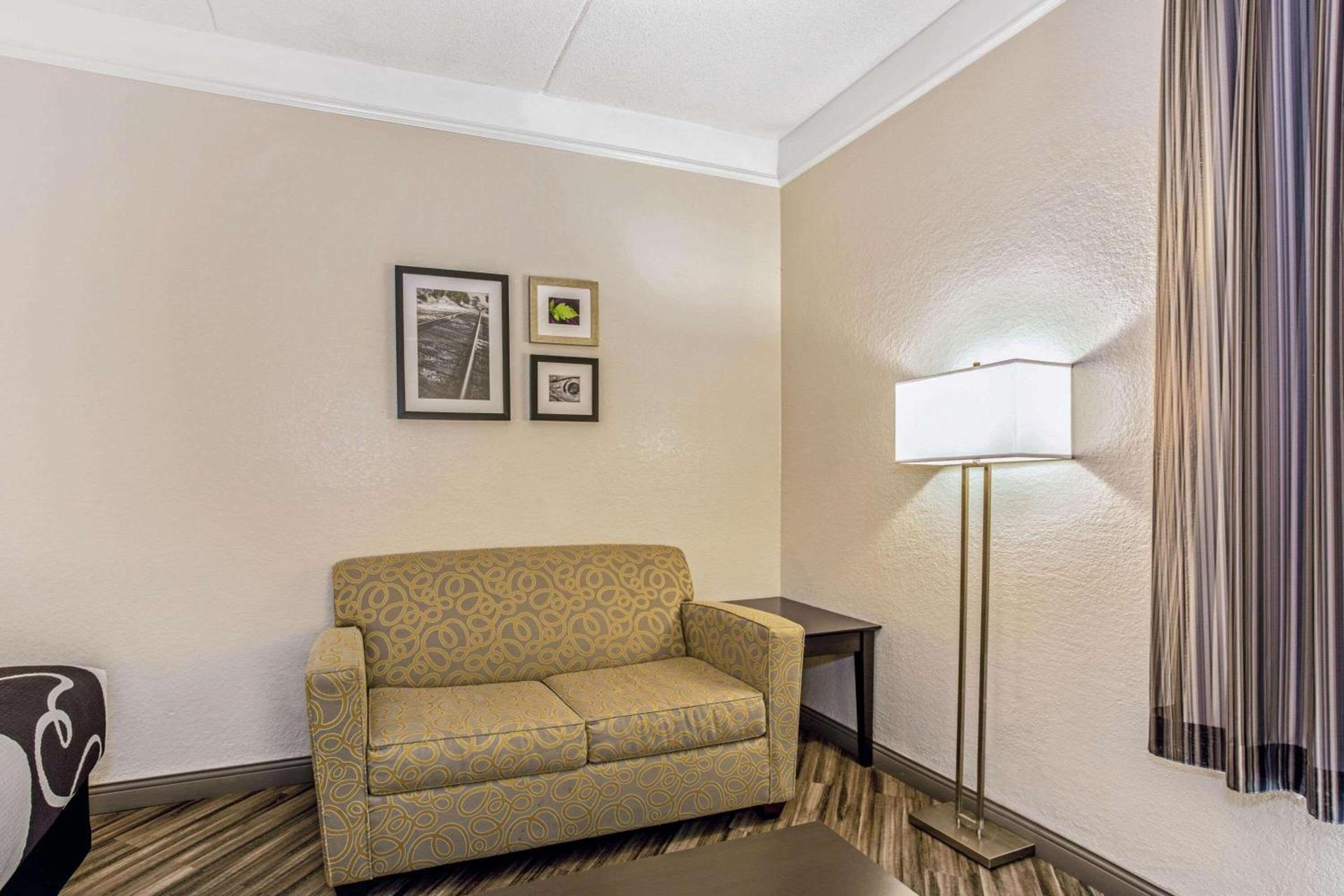 La Quinta by Wyndham Orlando Airport - On Property Food Trucks & Free Airport Shuttle! photo 52