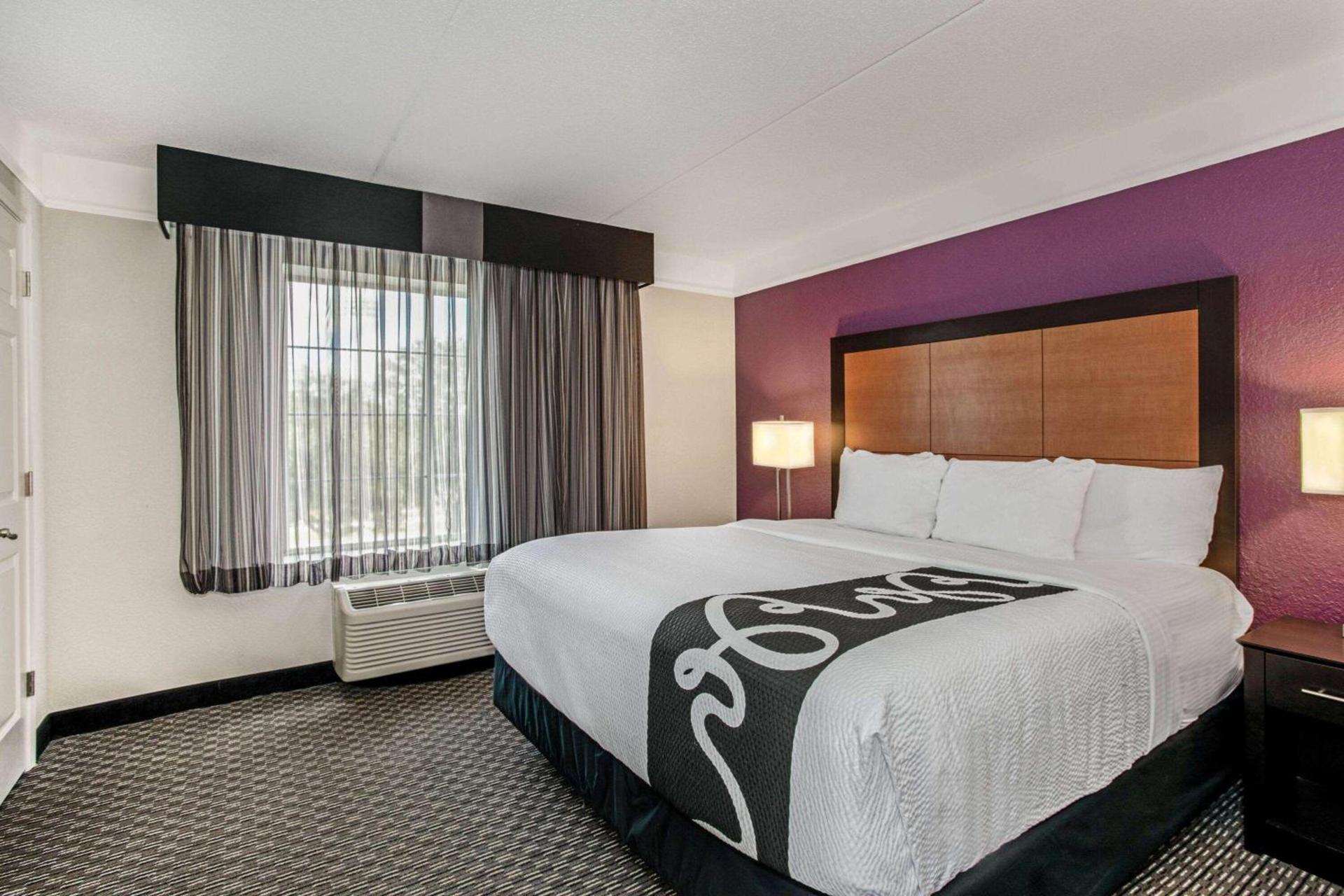 La Quinta by Wyndham Orlando Airport - On Property Food Trucks & Free Airport Shuttle! photo 54