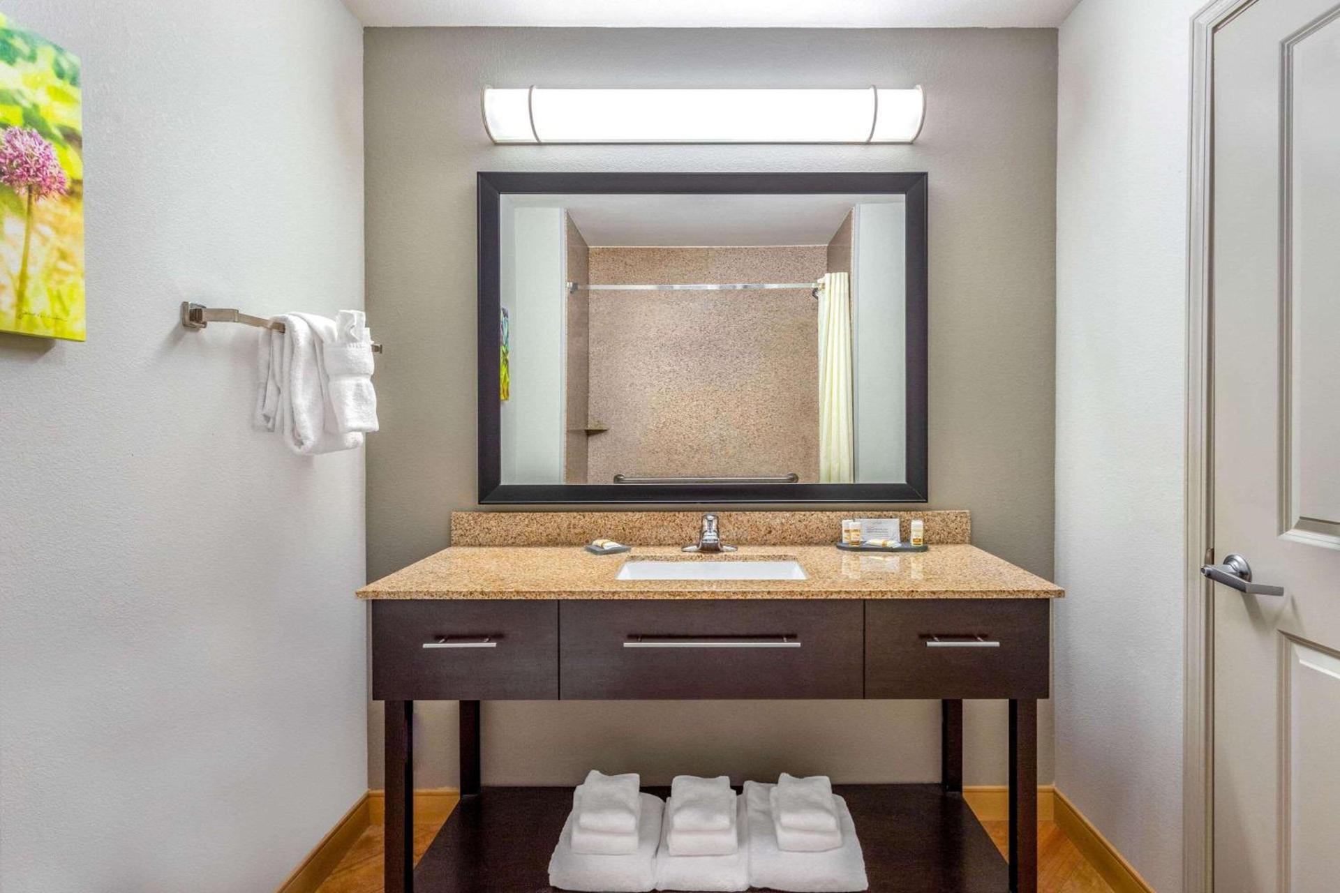 La Quinta by Wyndham Columbus - Edinburgh photo 6