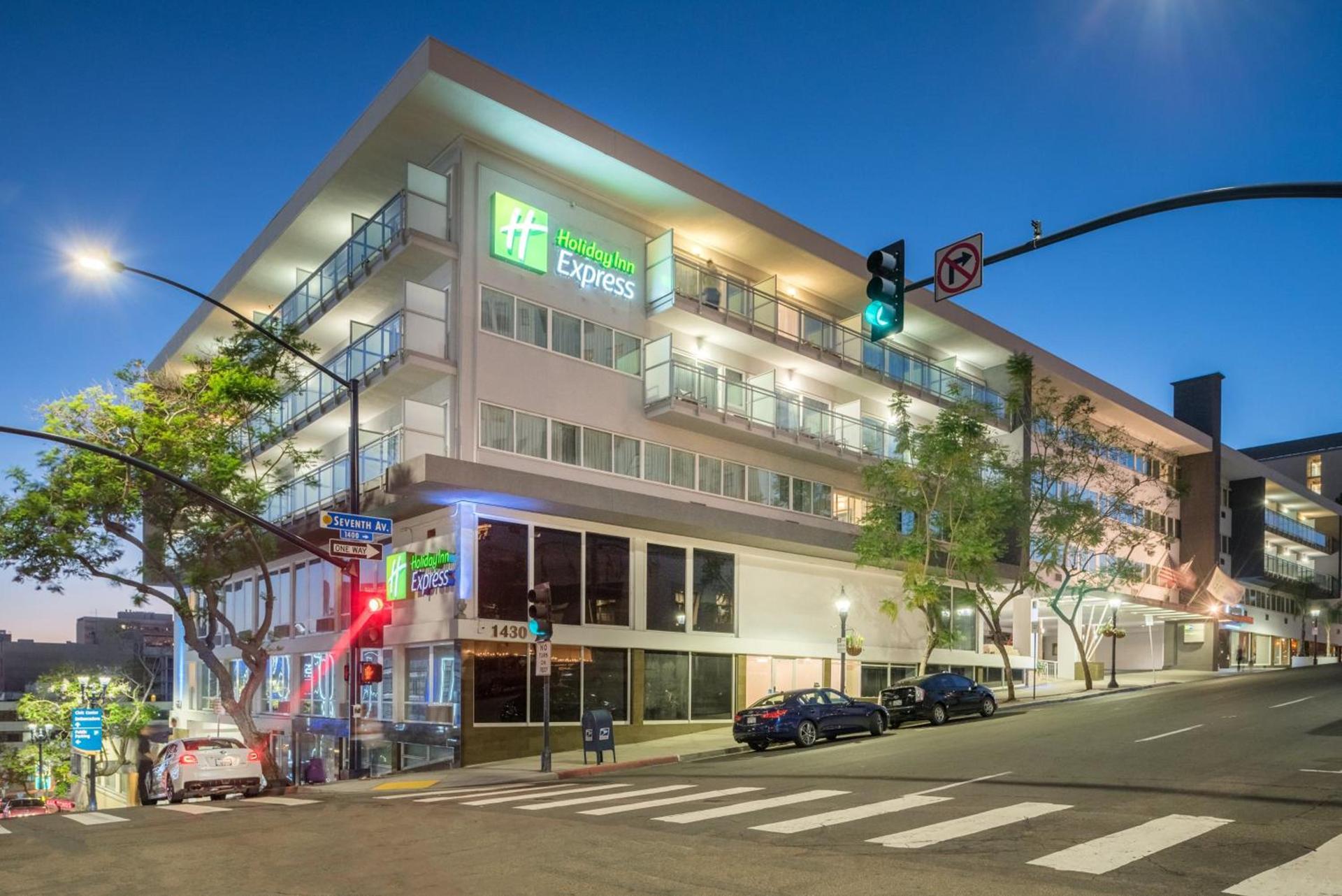 Holiday Inn Express - Downtown San Diego by IHG photo 17