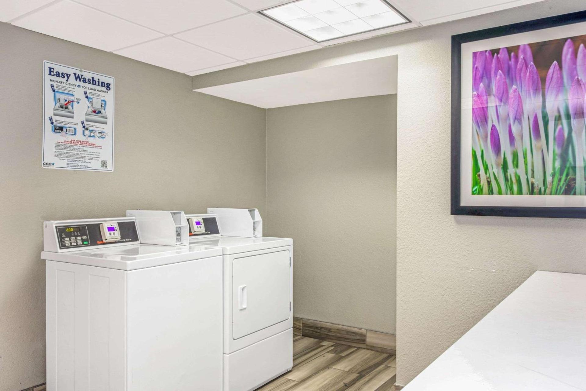 La Quinta by Wyndham Orlando Airport - On Property Food Trucks & Free Airport Shuttle! photo 69