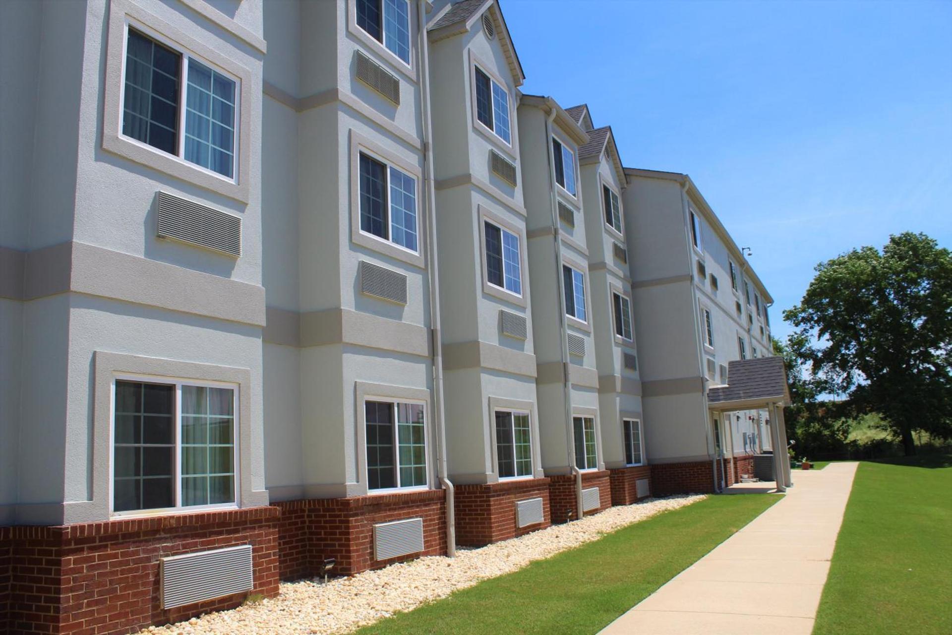 Microtel Inn & Suites by Wyndham Montgomery photo 17