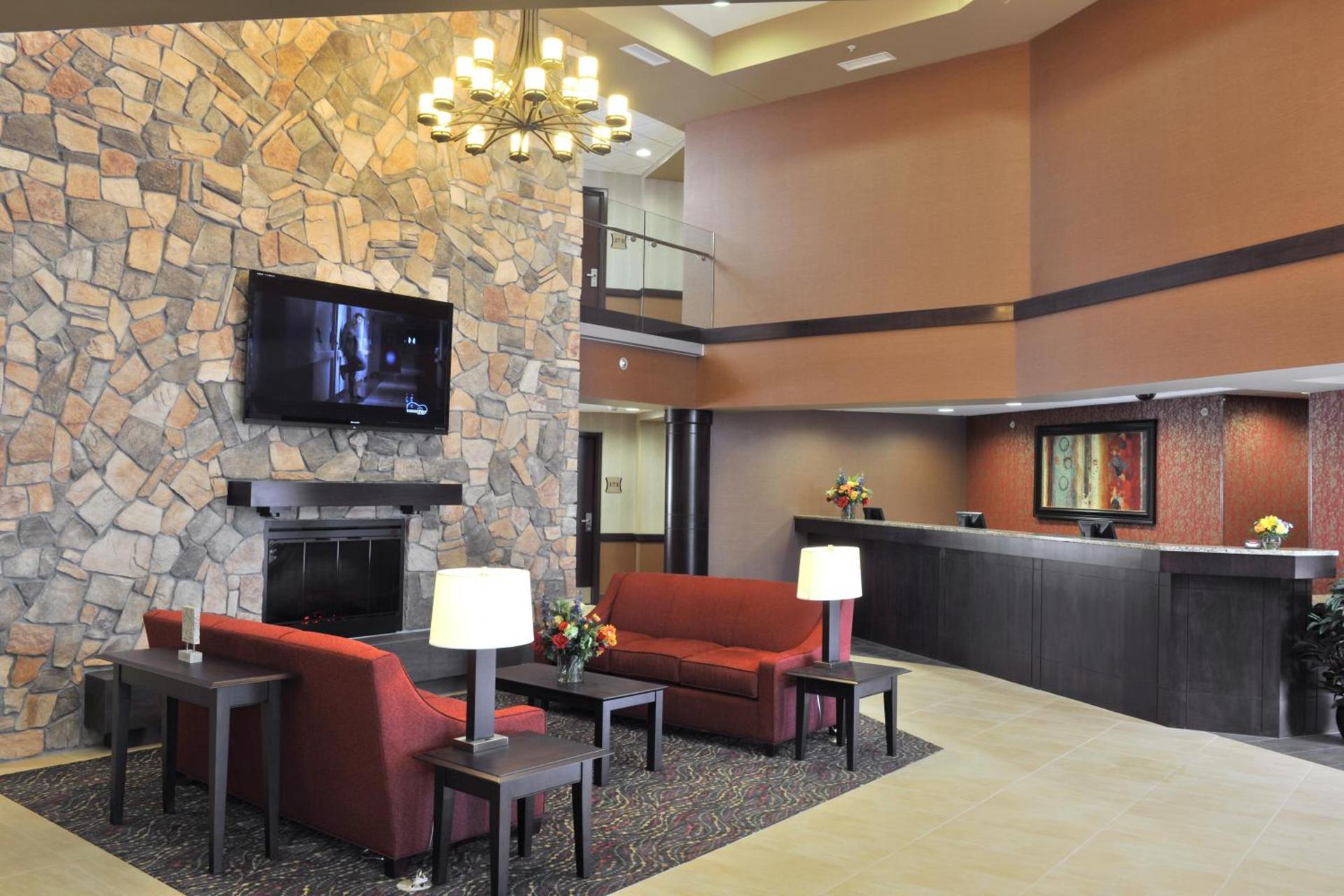 Lakeside Hotel Casino, a Travelodge by Wyndham photo 10