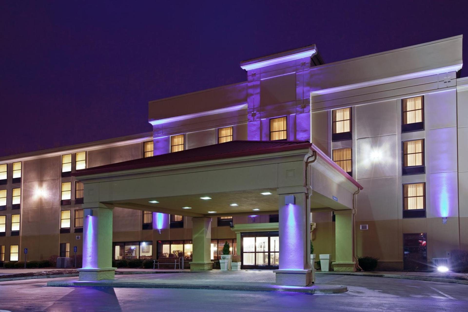 Holiday Inn Express Indianapolis South by IHG photo 5