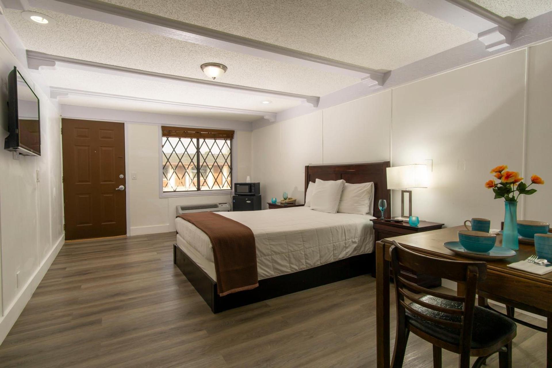 Spinnaker Inn of Naples photo 19