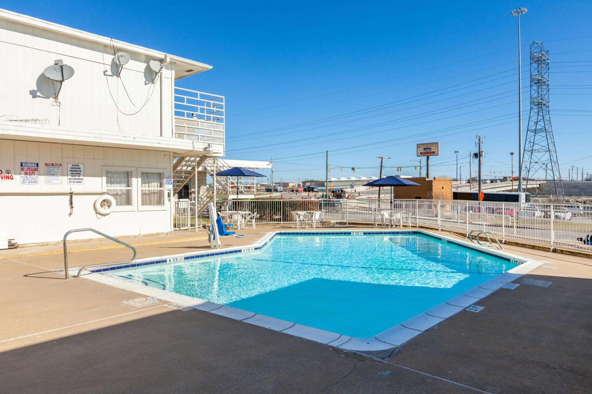 Motel 6 Fort Worth, Tx - Stockyards photo 35