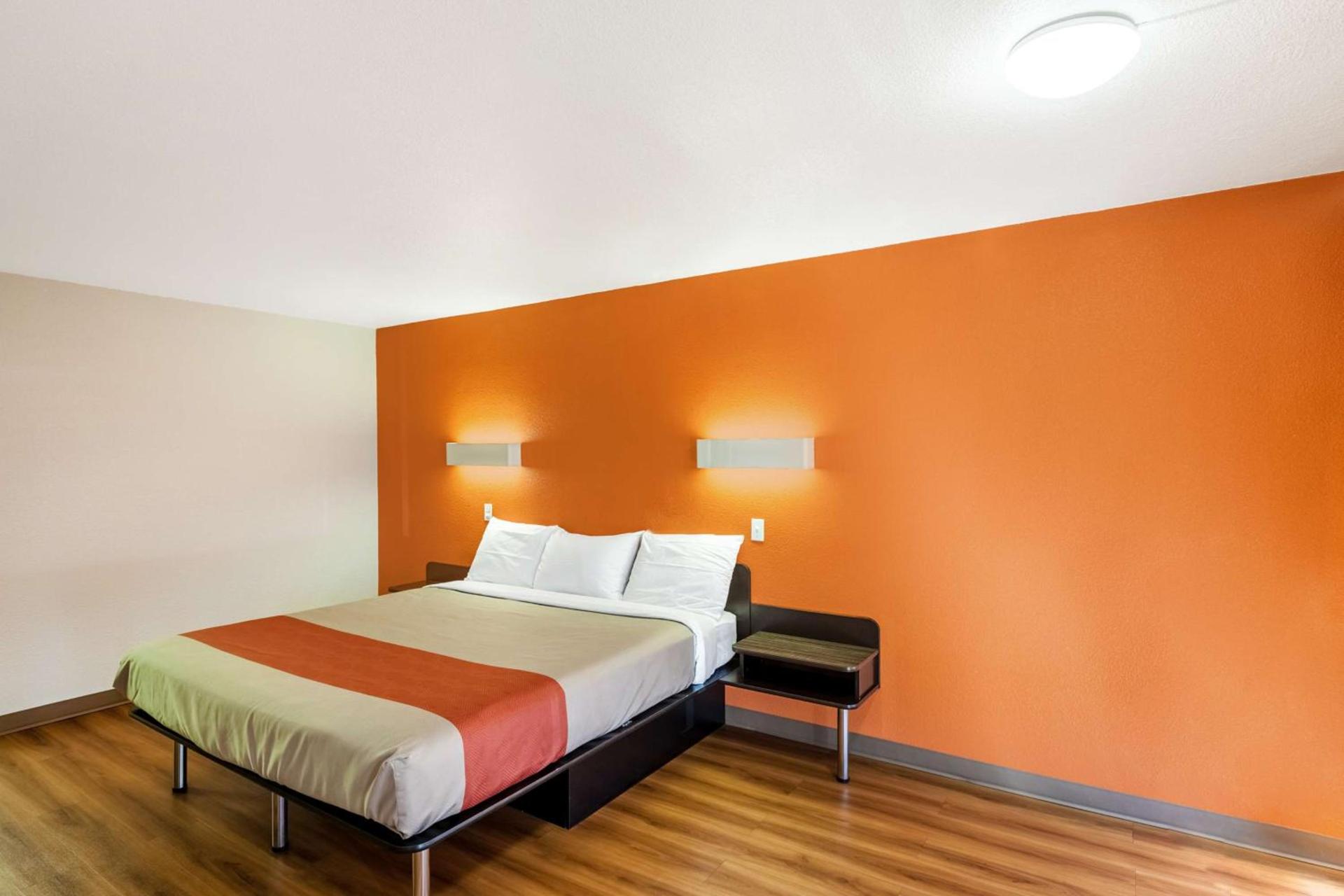 Motel 6 Fort Worth, Tx - Stockyards photo 31