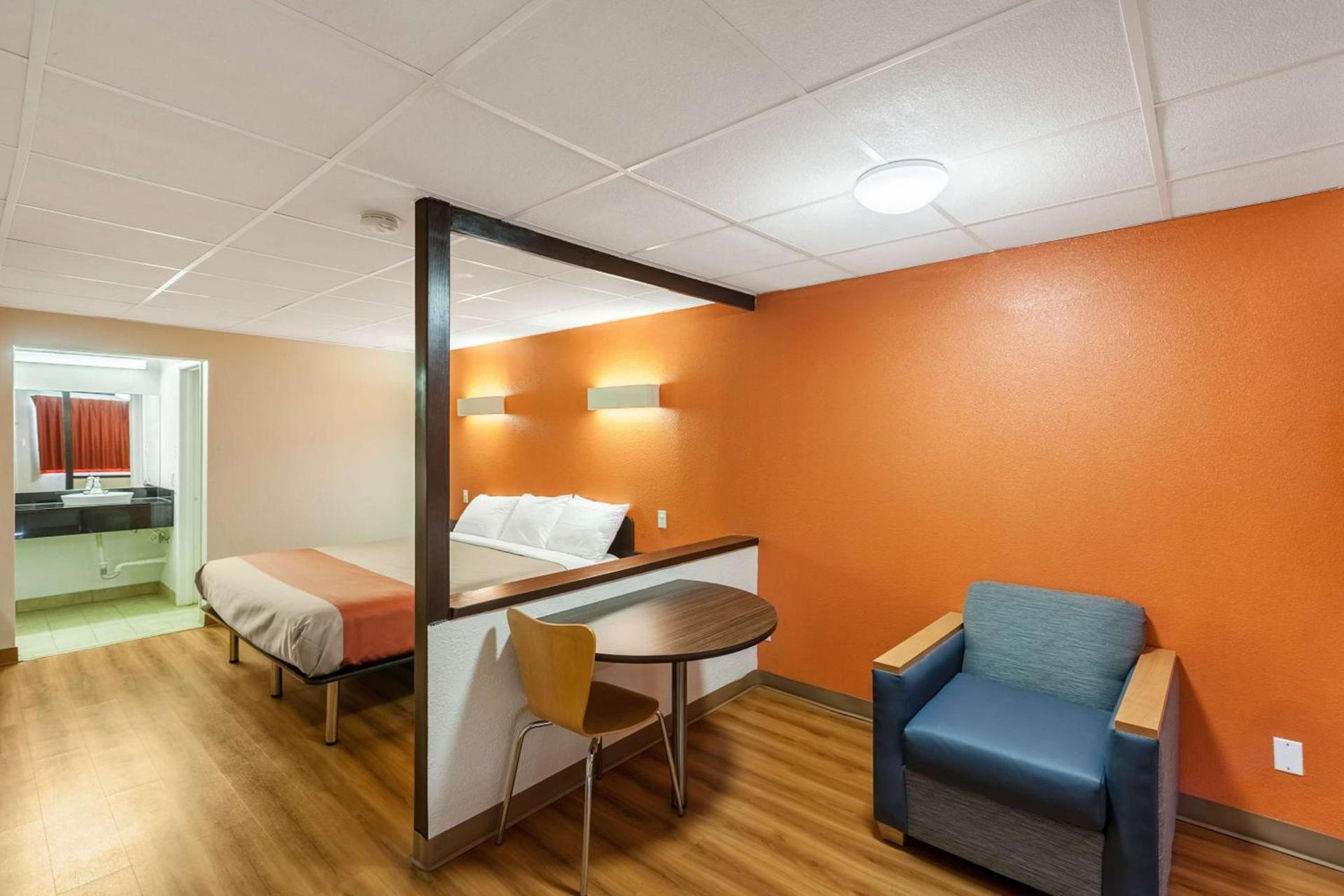 Motel 6 Fort Worth, Tx - Stockyards photo 28