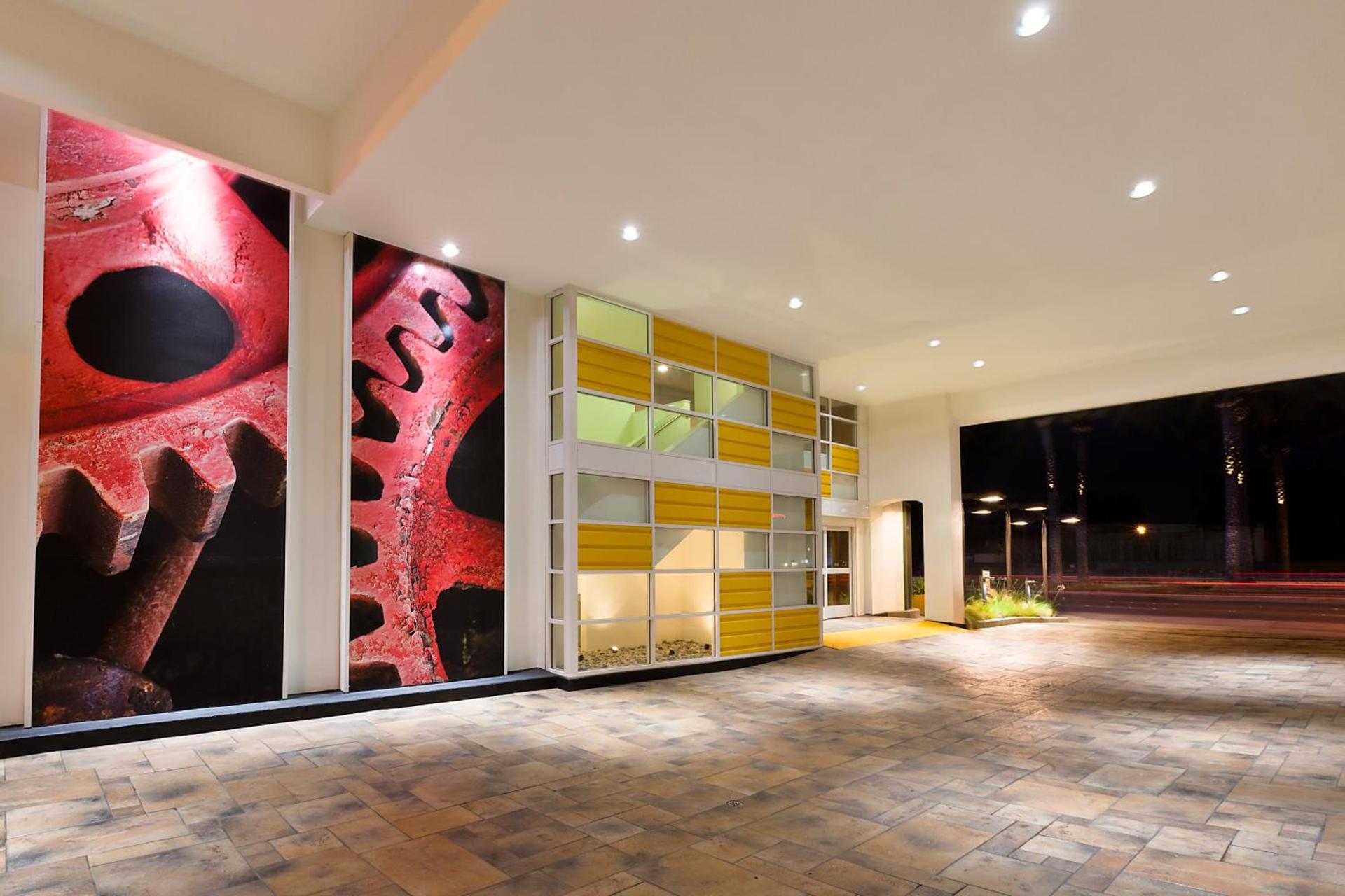 Hotel Indigo Anaheim by IHG photo 17