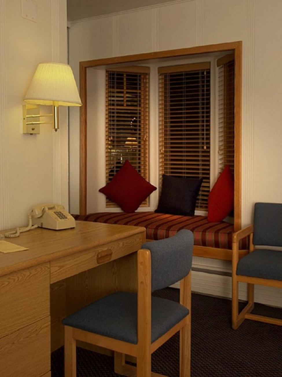 St Moritz Lodge and Condominiums photo 9