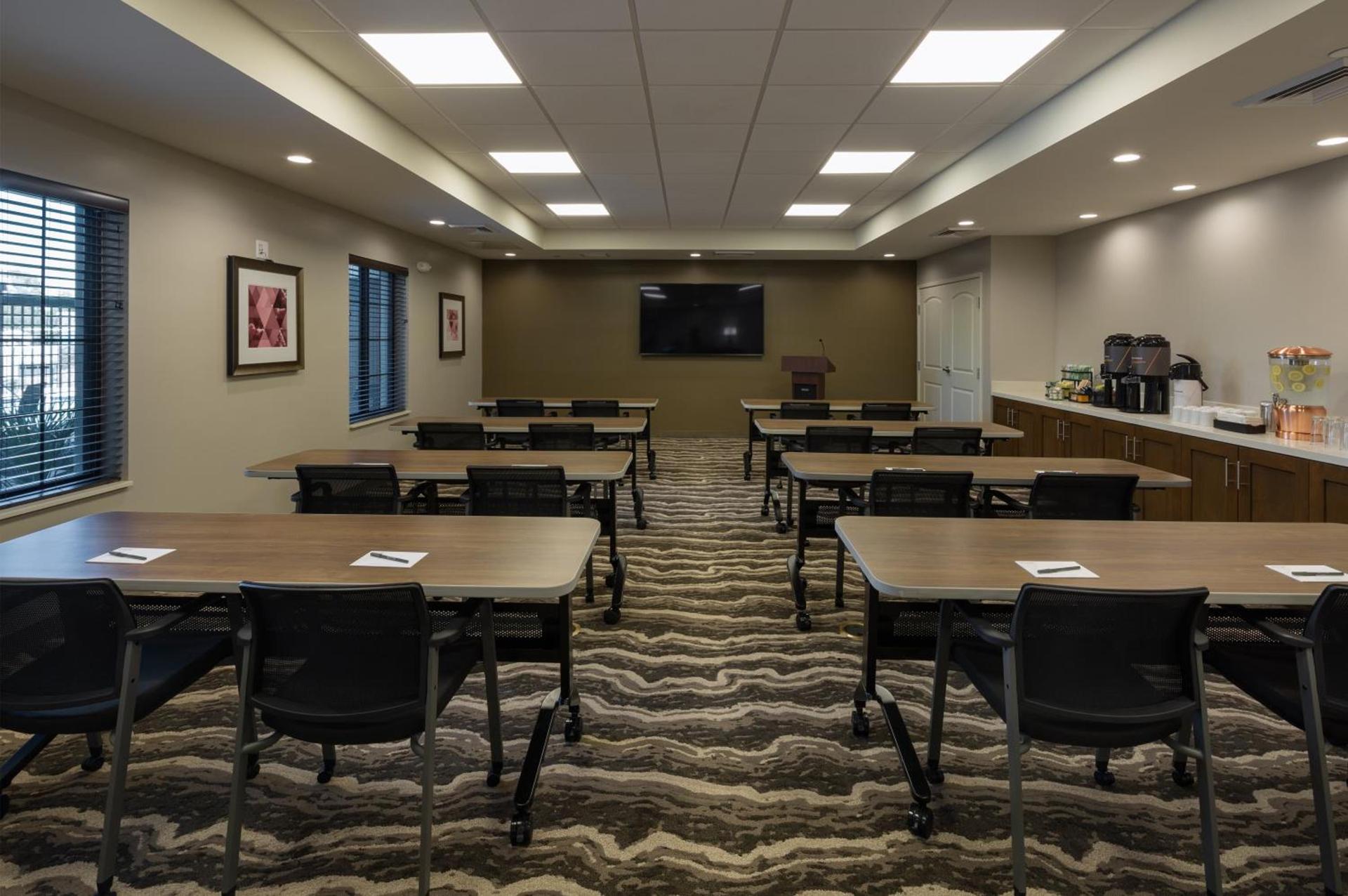 Staybridge Suites - Phoenix – Biltmore Area by IHG photo 70