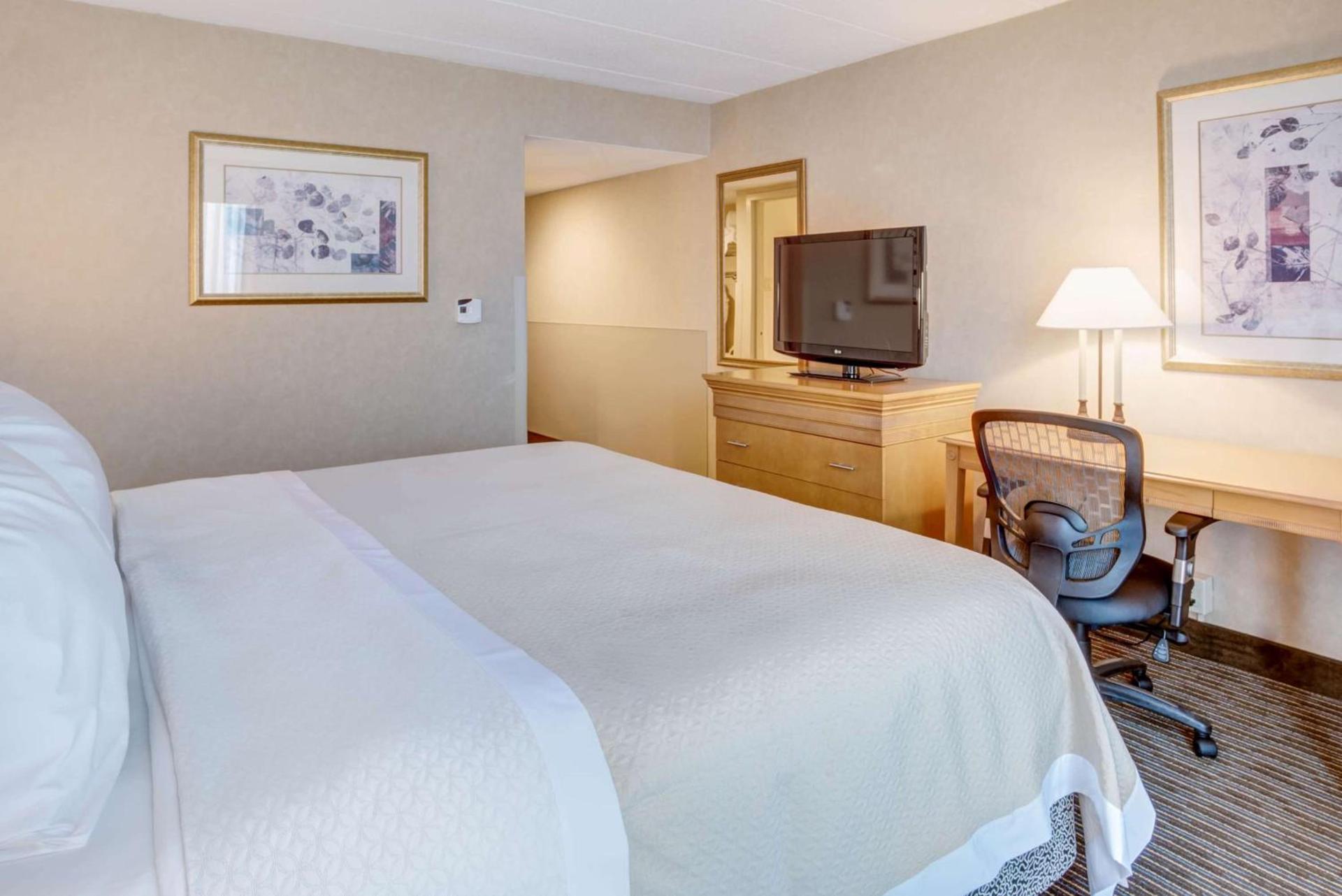 Days Hotel by Wyndham Toms River Jersey Shore photo 34