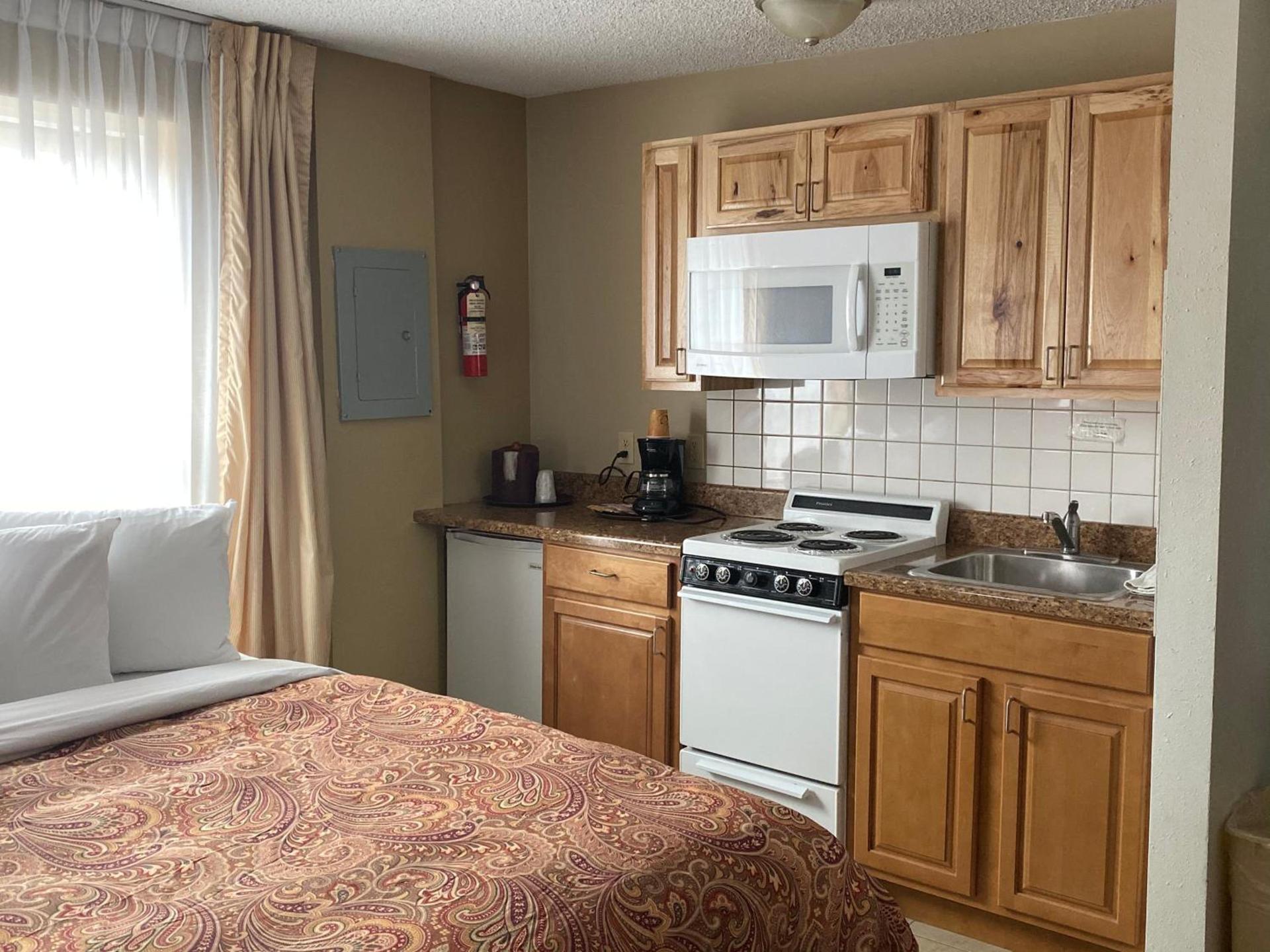 Snowshoe Motel photo 21