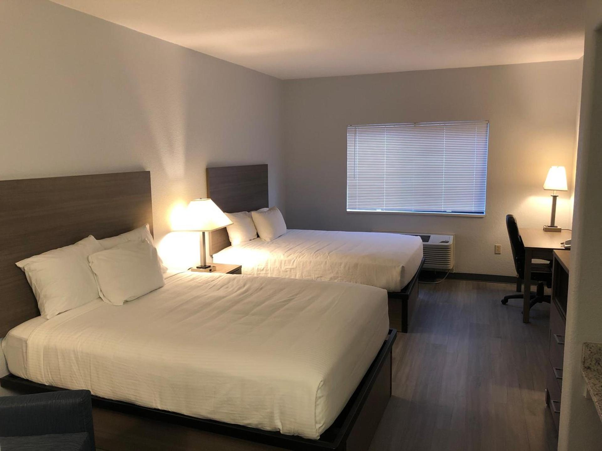 GreenTree Inn Denver Tech Center photo 7