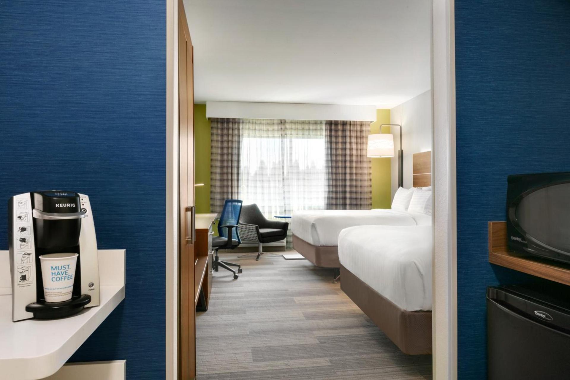 Holiday Inn Express & Suites Salisbury by IHG photo 12