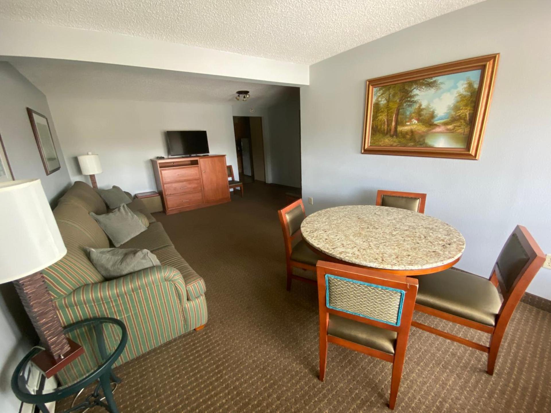 Snowshoe Motel photo 8