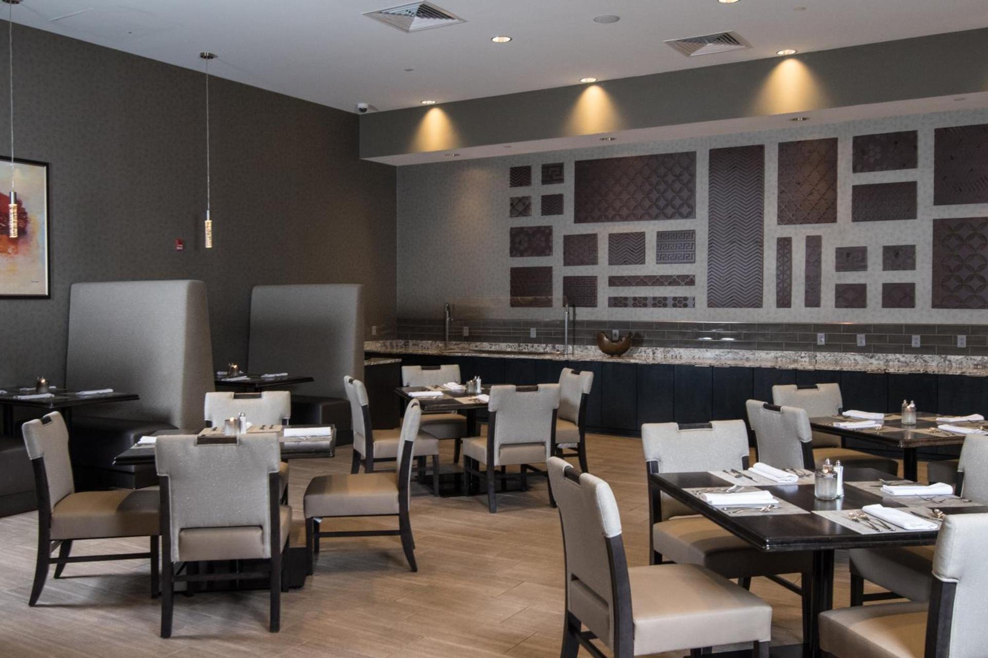 Holiday Inn & Suites Philadelphia W - Drexel Hill by IHG photo 80