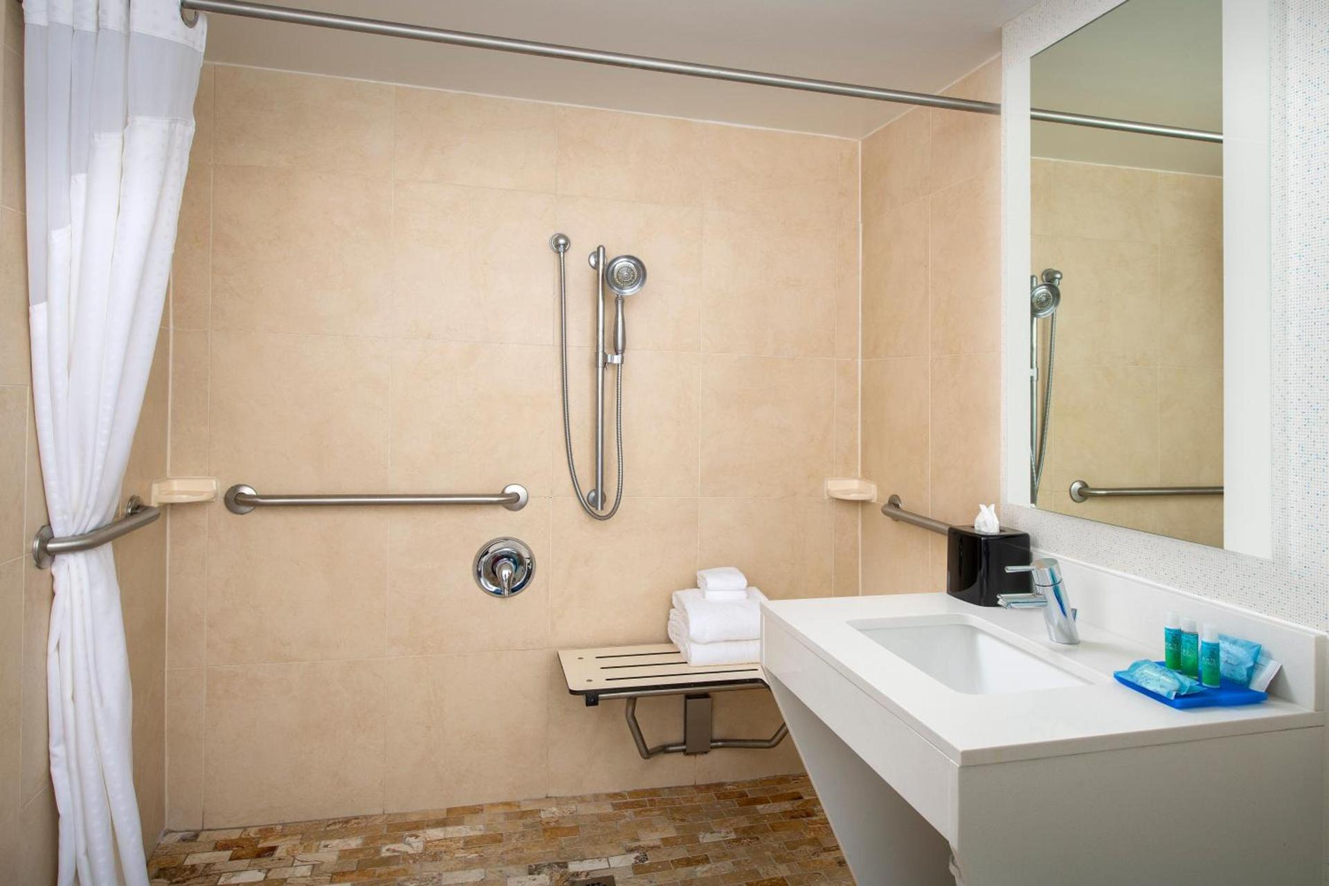 Holiday Inn Express Boston - Saugus by IHG photo 29