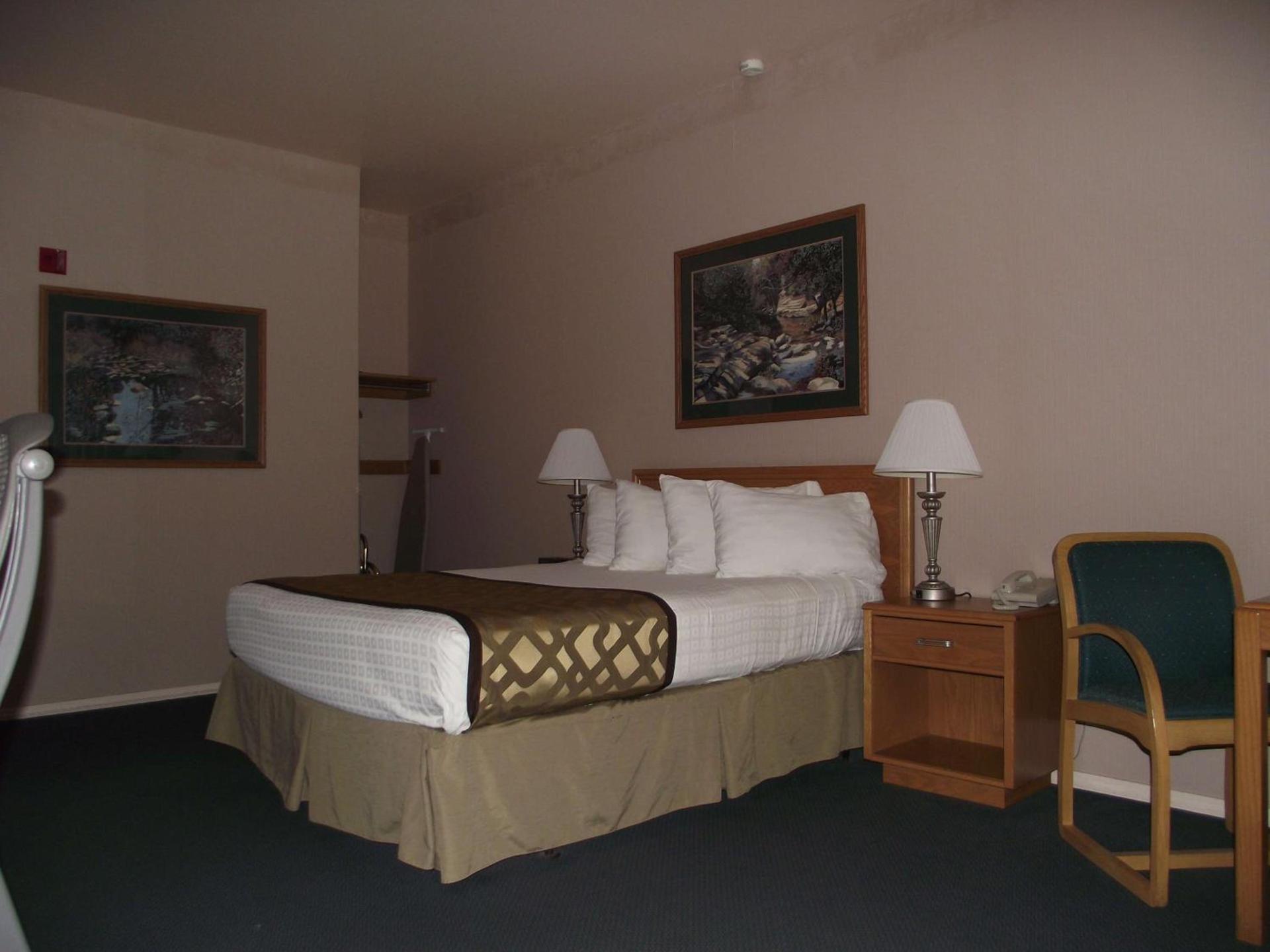 RiverTree Inn & Suites photo 29