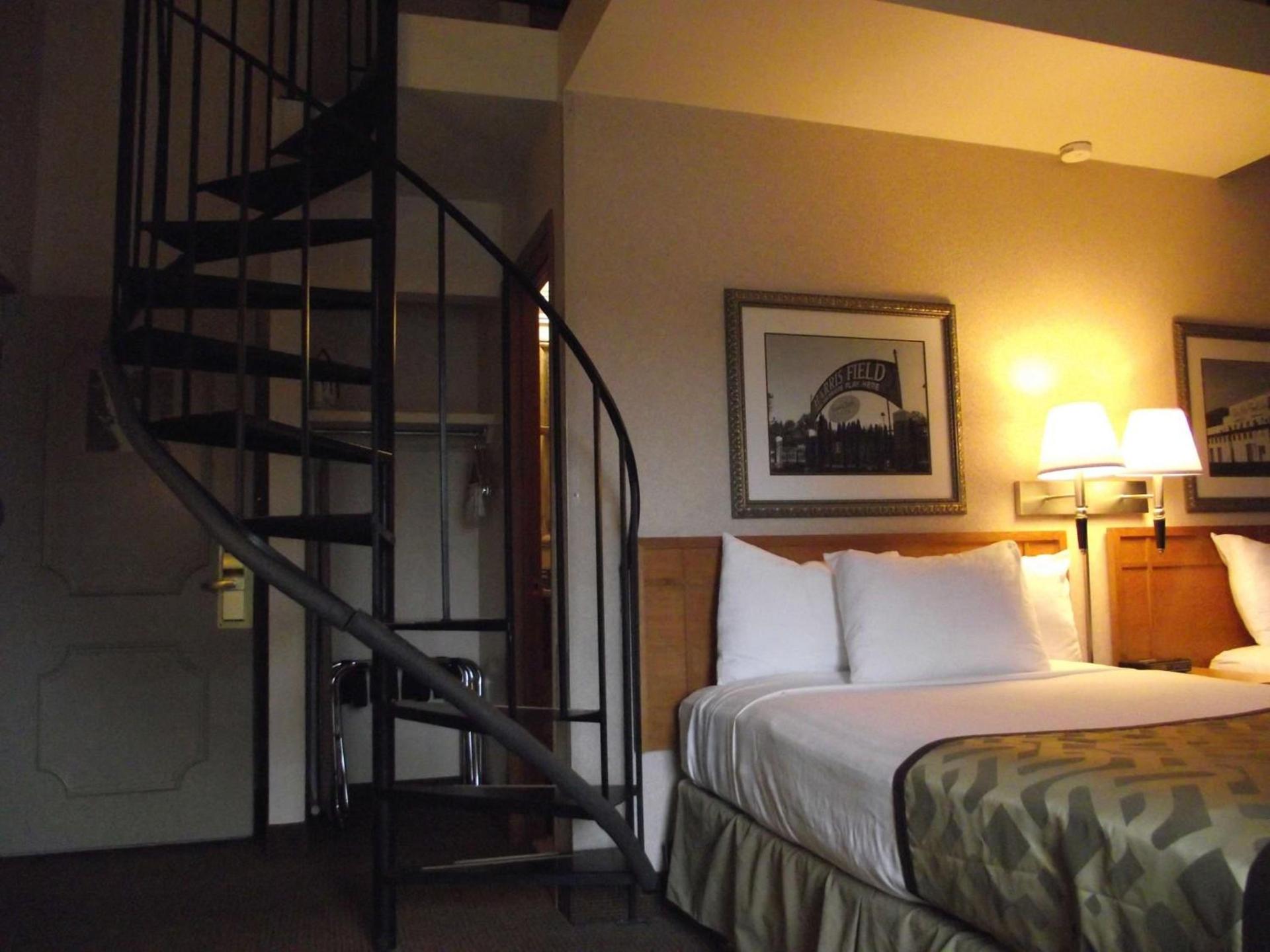 RiverTree Inn & Suites photo 62