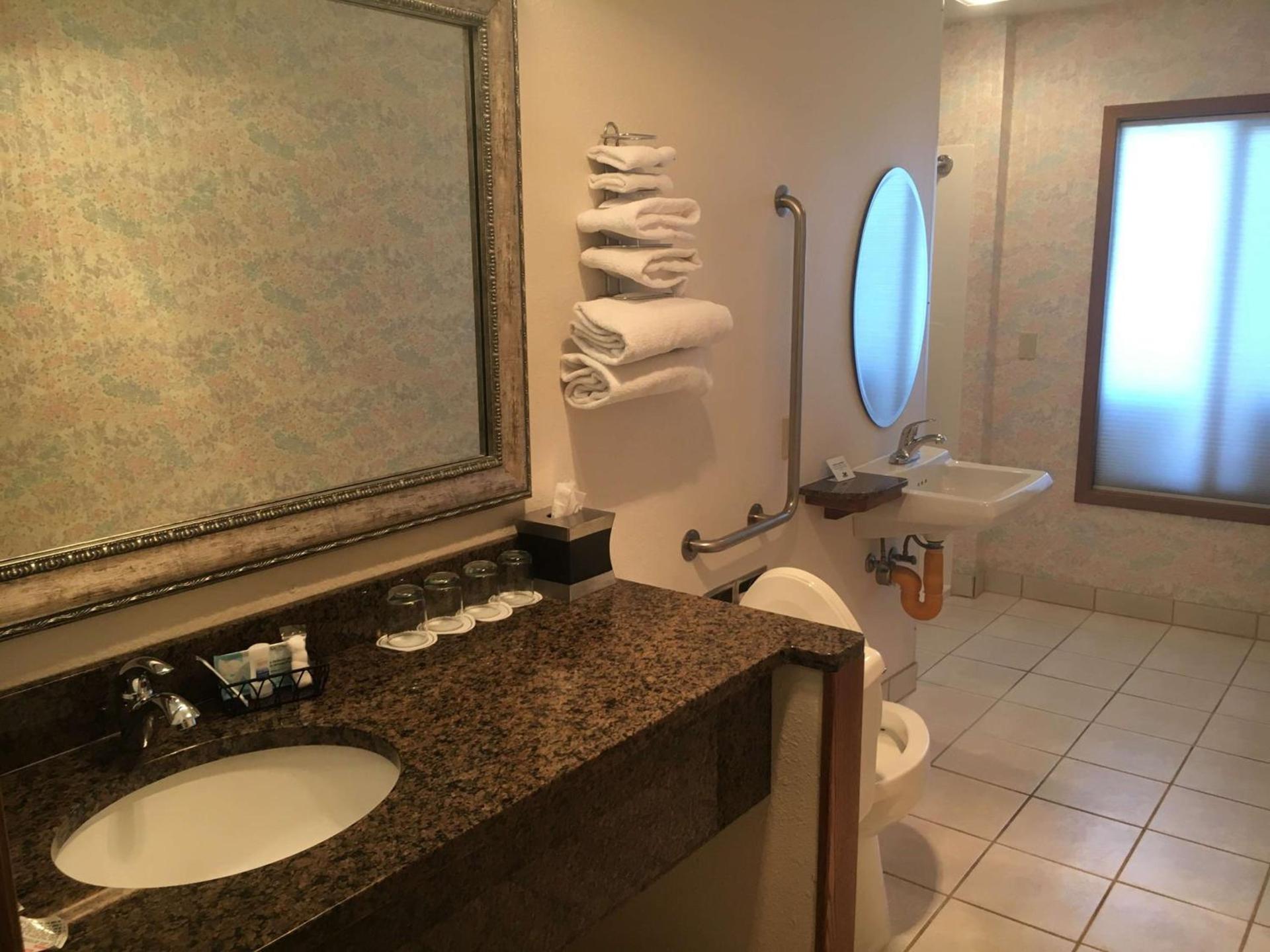 RiverTree Inn & Suites photo 25