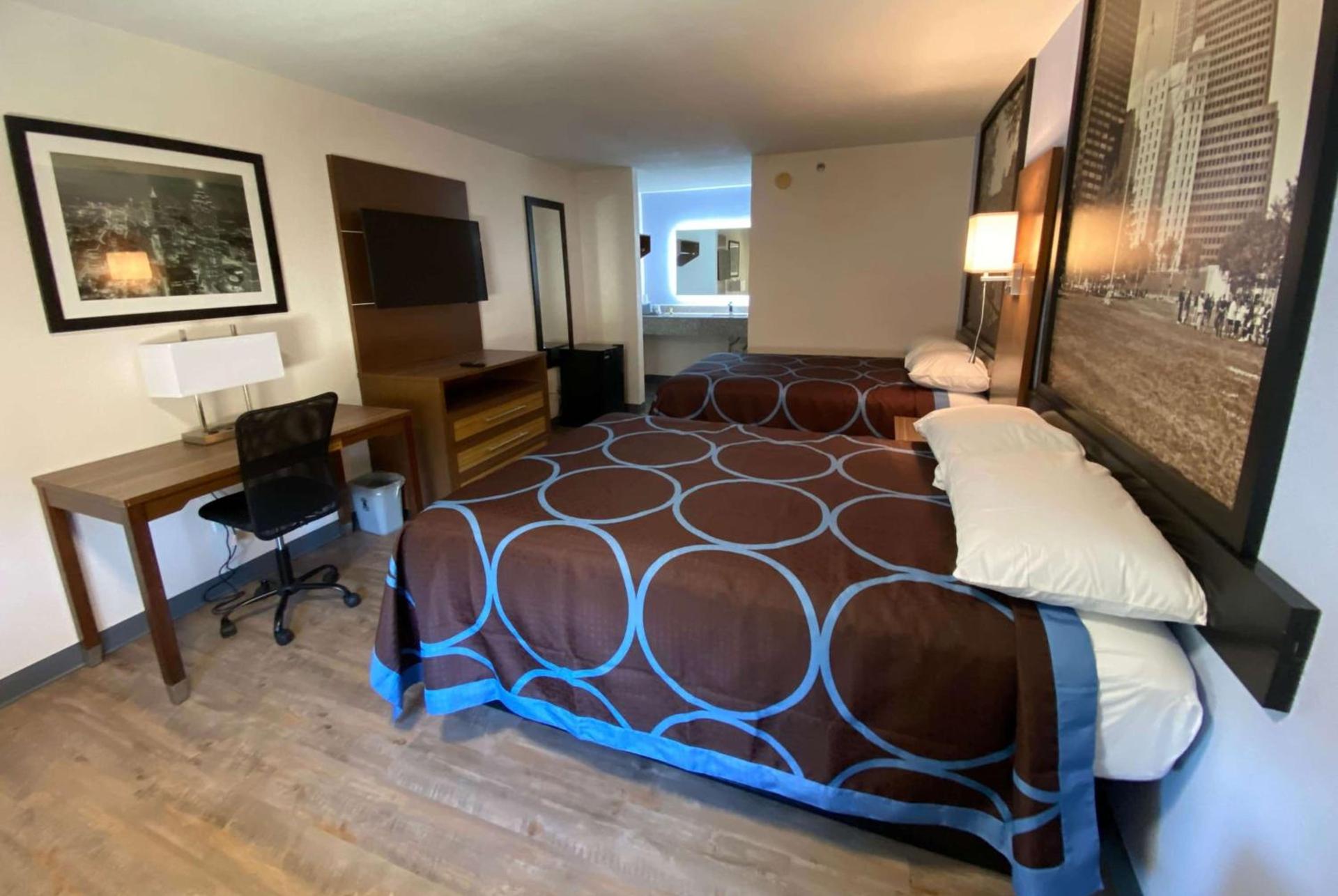 Super 8 by Wyndham Marietta/West/Atl Area photo 7