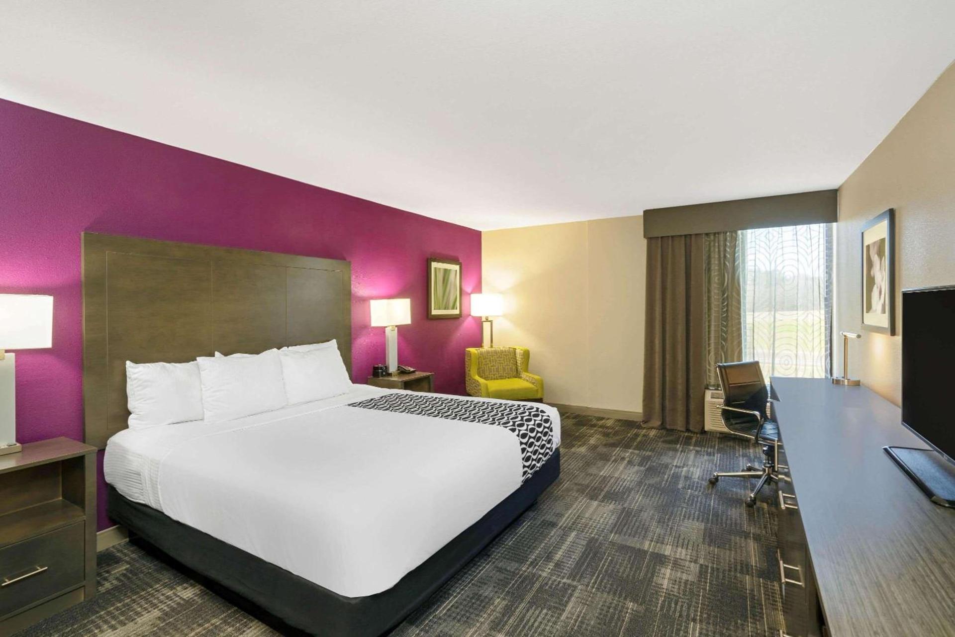 La Quinta by Wyndham Columbus MS photo 12