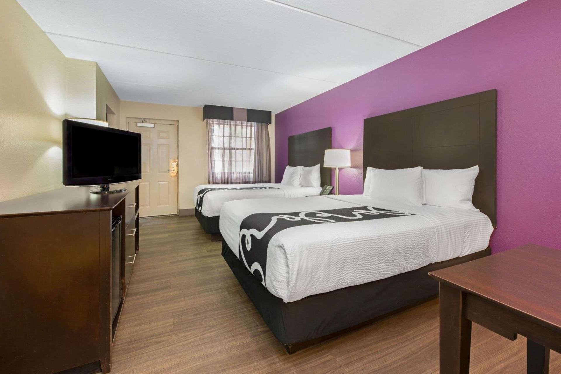 La Quinta Inn by Wyndham Miami Airport North photo 39