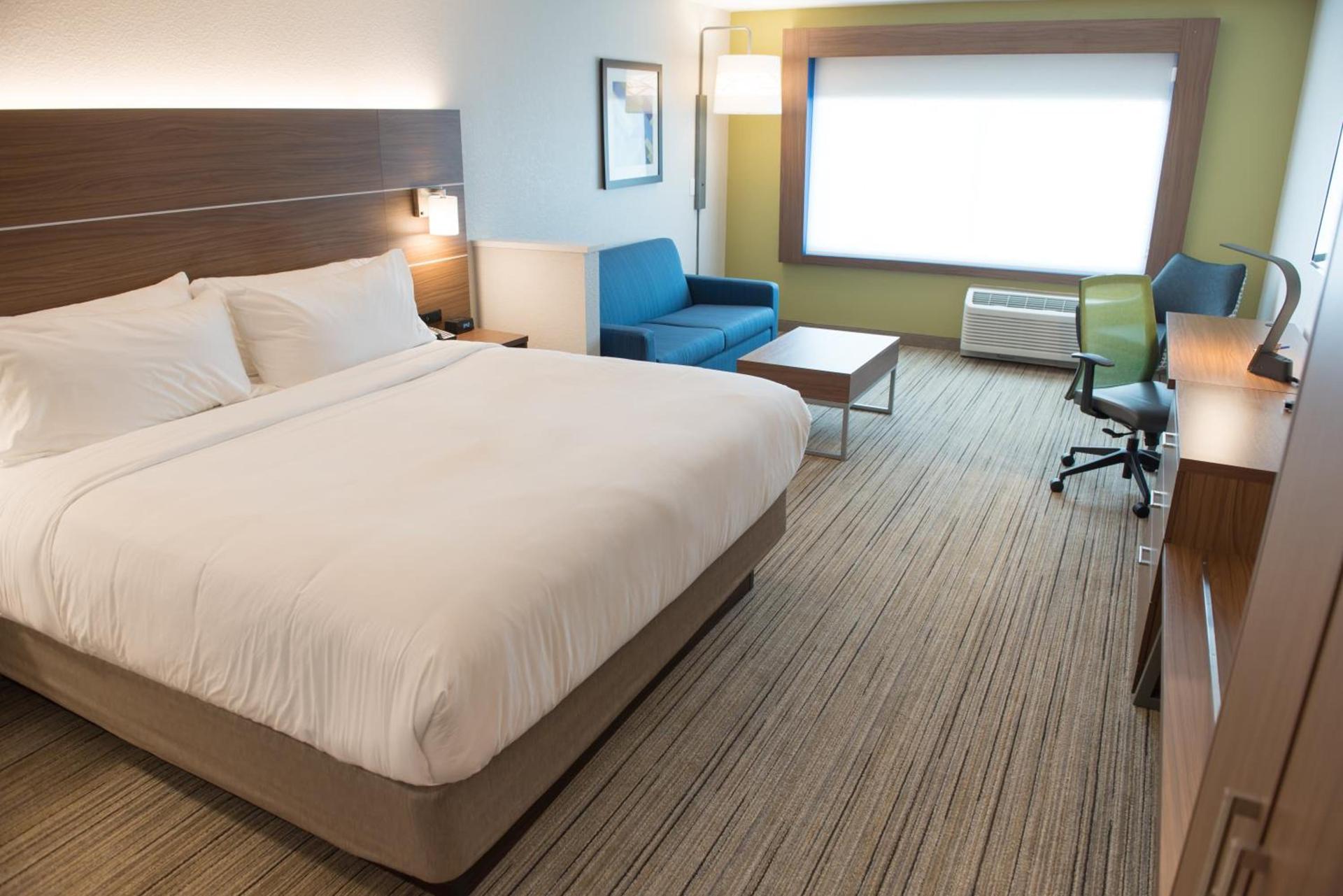 Holiday Inn Express & Suites - Fort Wayne North by IHG photo 35